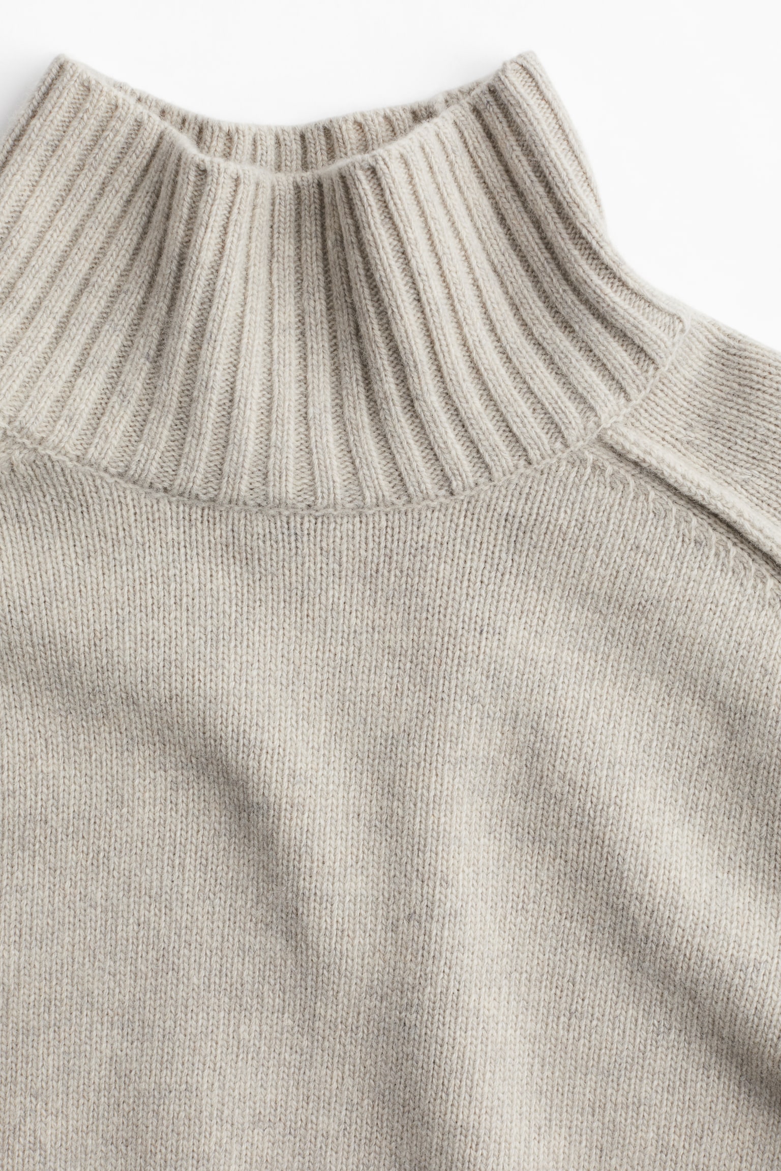 Cashmere-blend turtleneck jumper - Light greige/Navy blue - 6