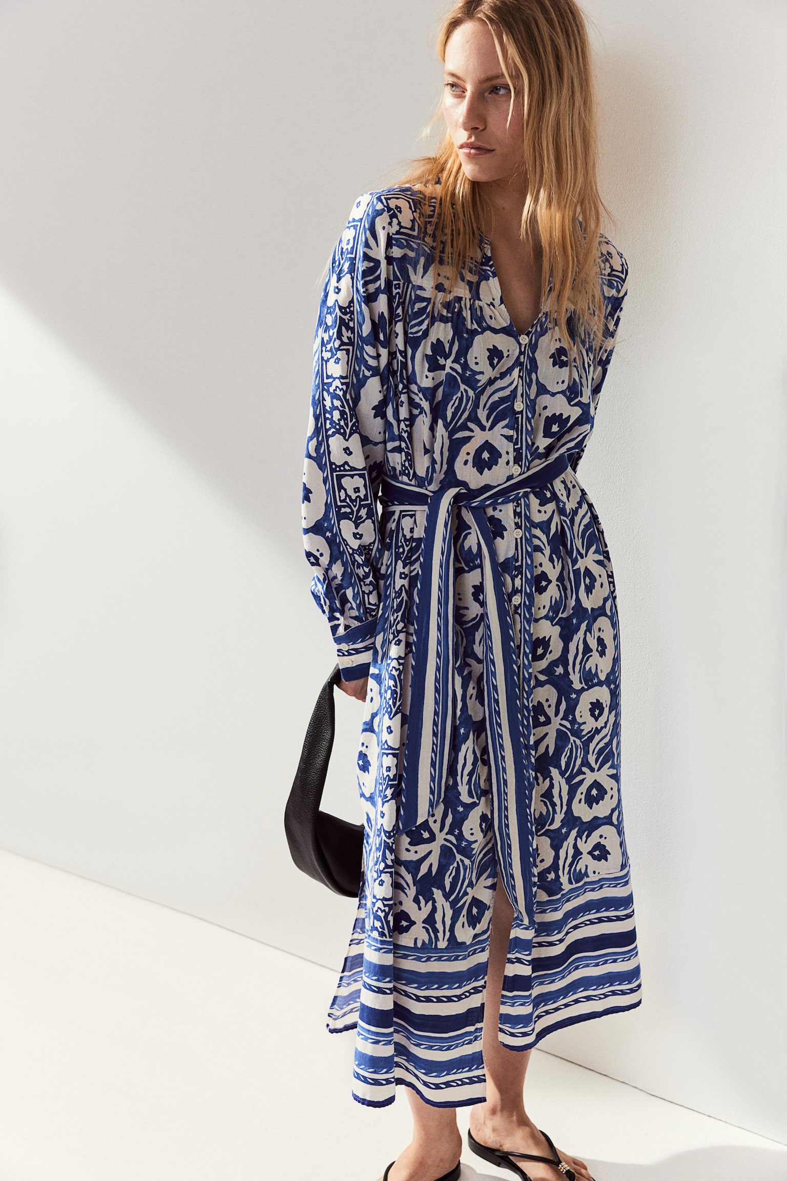 Tie-belt kaftan dress - Bright blue/White floral - 4