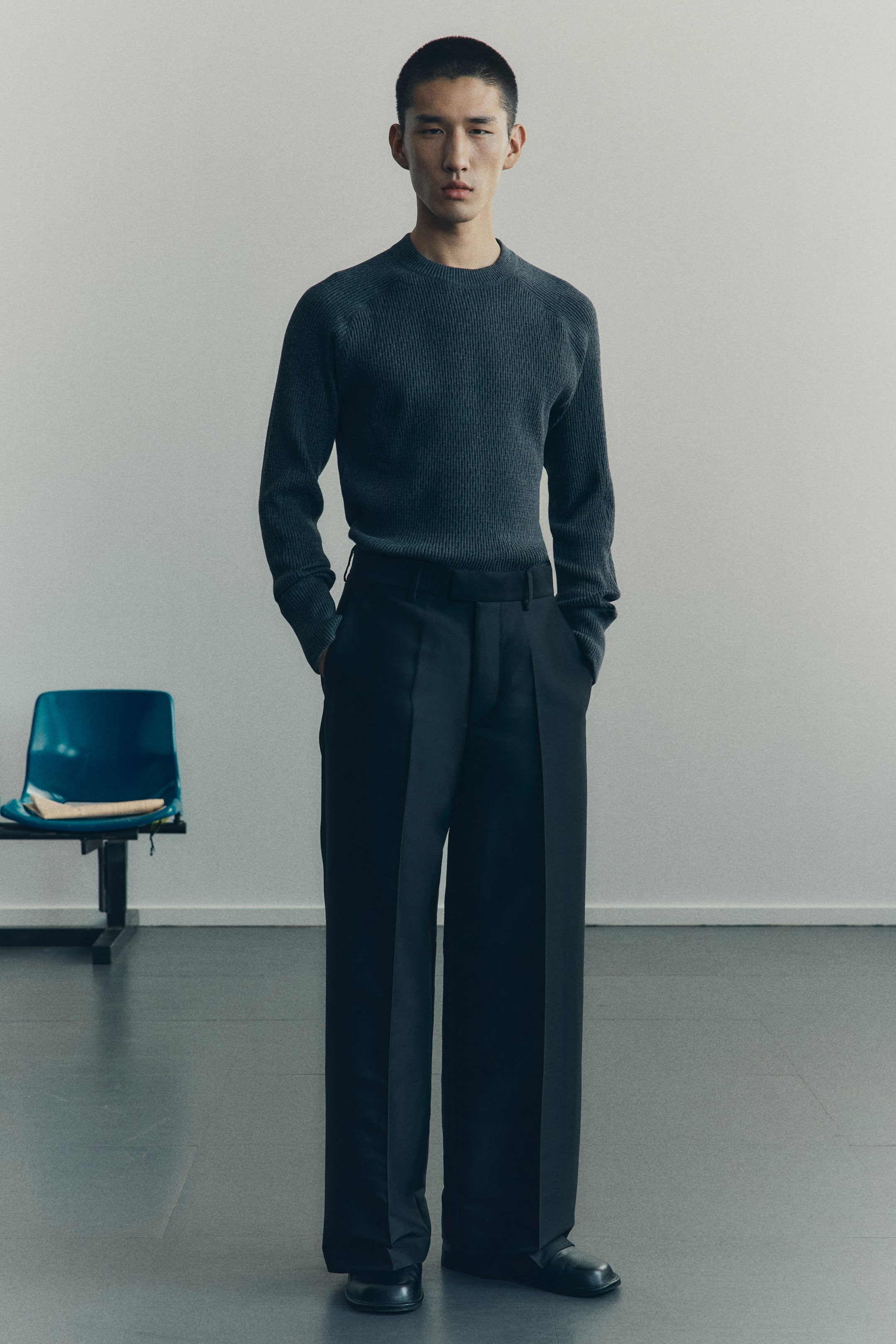 Преглед на по-голямо изображение: Елегантен панталон Loose Fit - Черен - МЪЖЕ | H&M BG 2