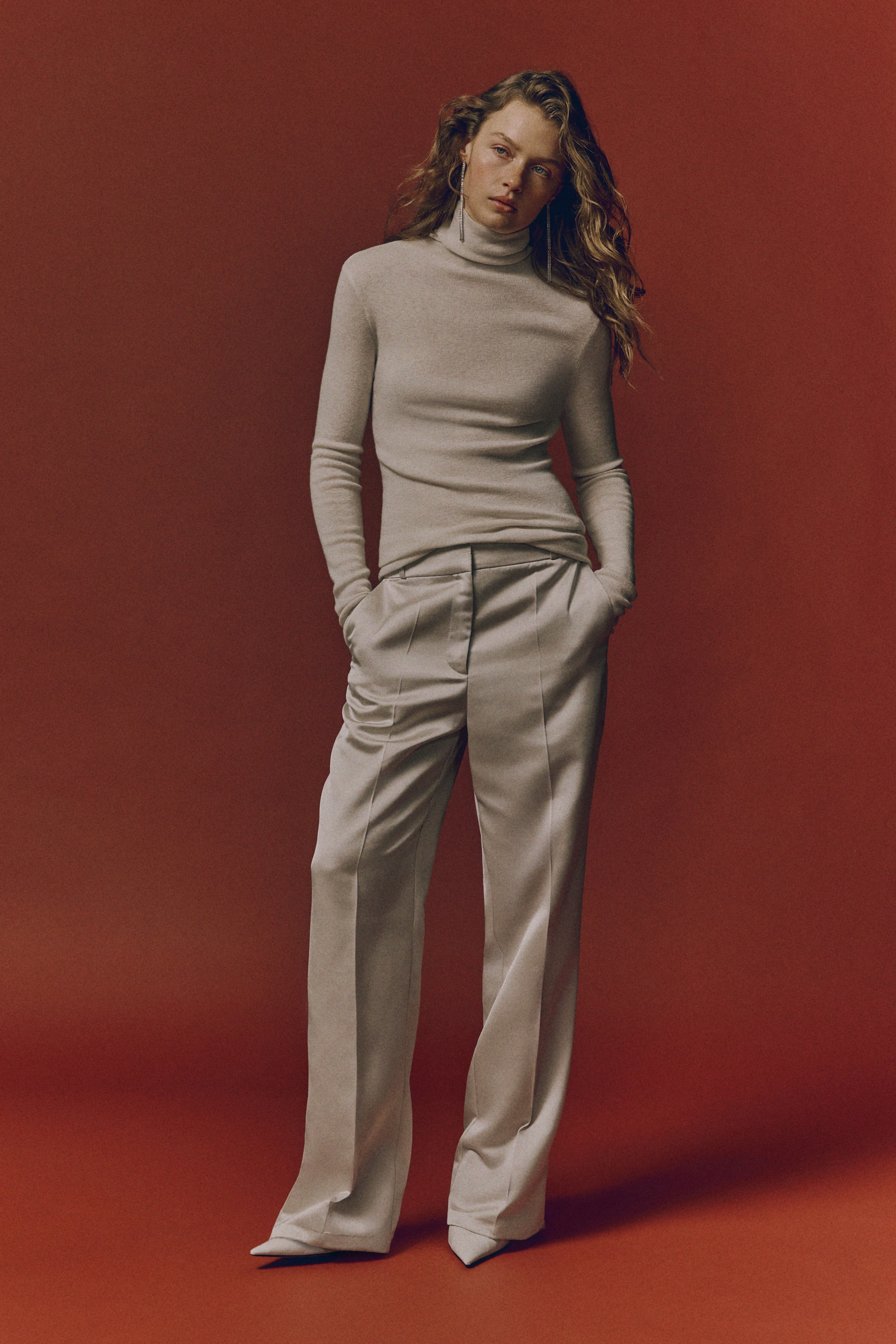 Büyük resmi görüntüle: High-waisted tailored trousers - Krem - KADIN | H&M TR 1