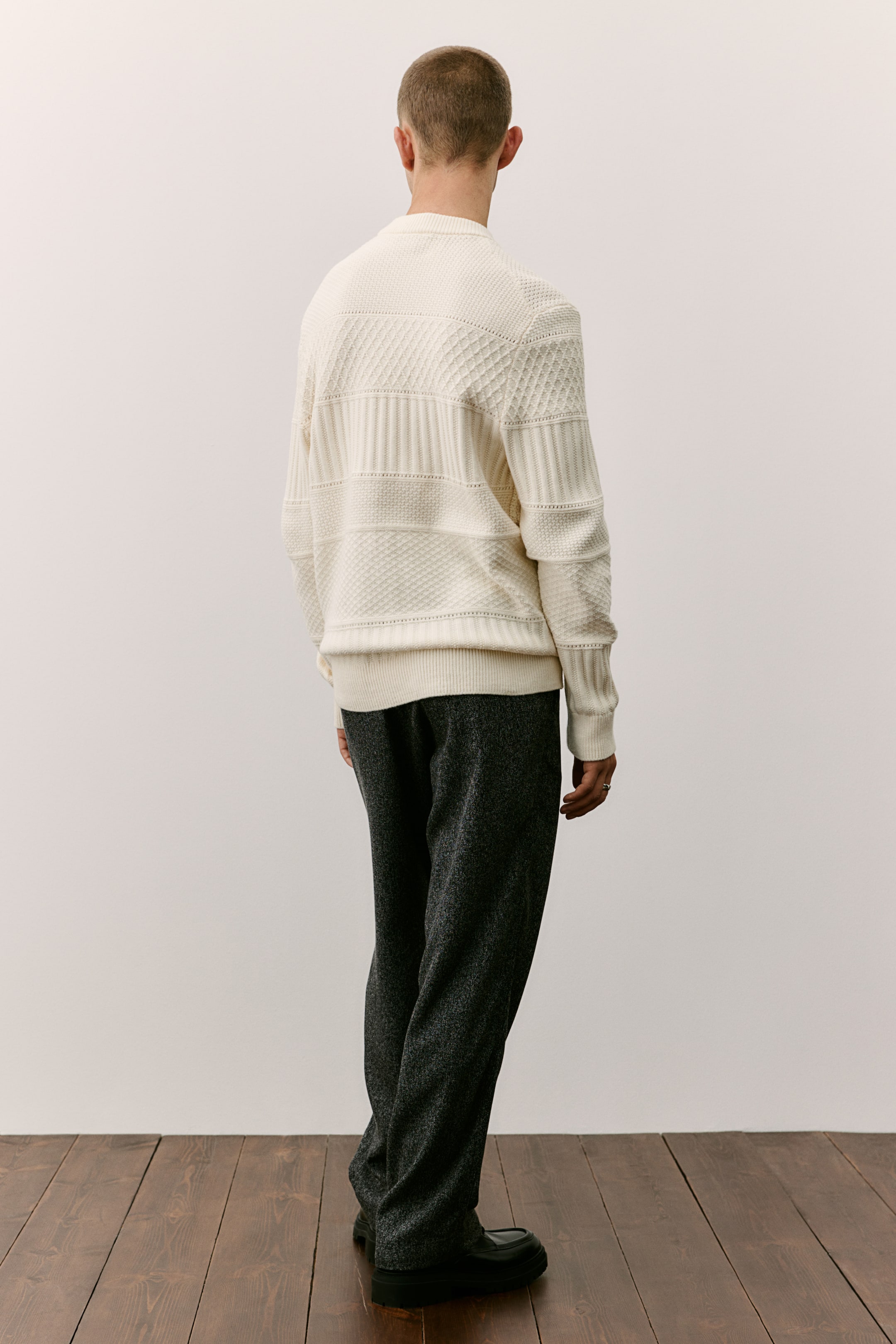 Regular Fit Textured-knit jumper - Cream - Men | H&M GB 6