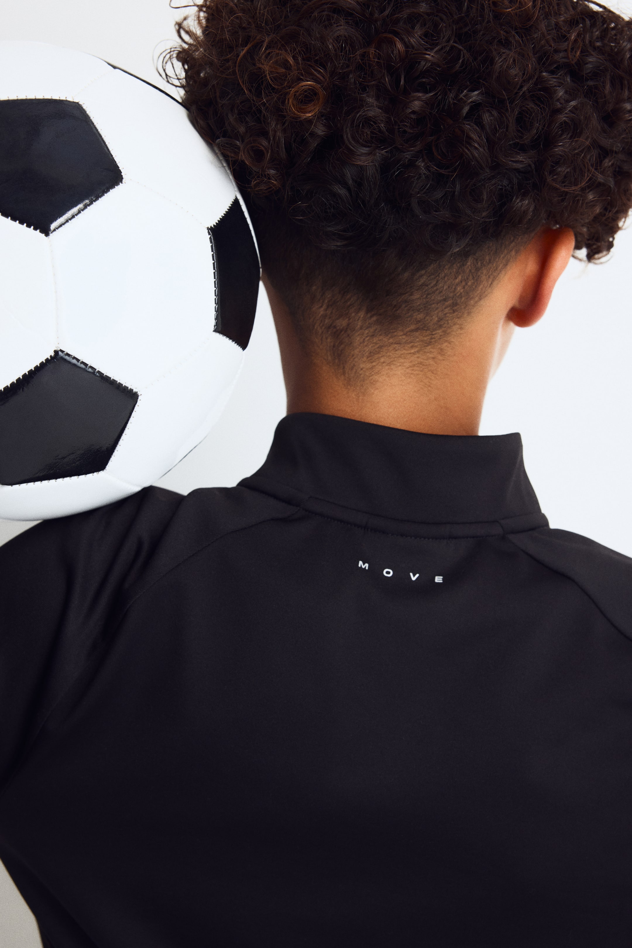 Детские топы H&M Warm Mid-Layer Soccer Jersey with ThermoMove™ — фото 4