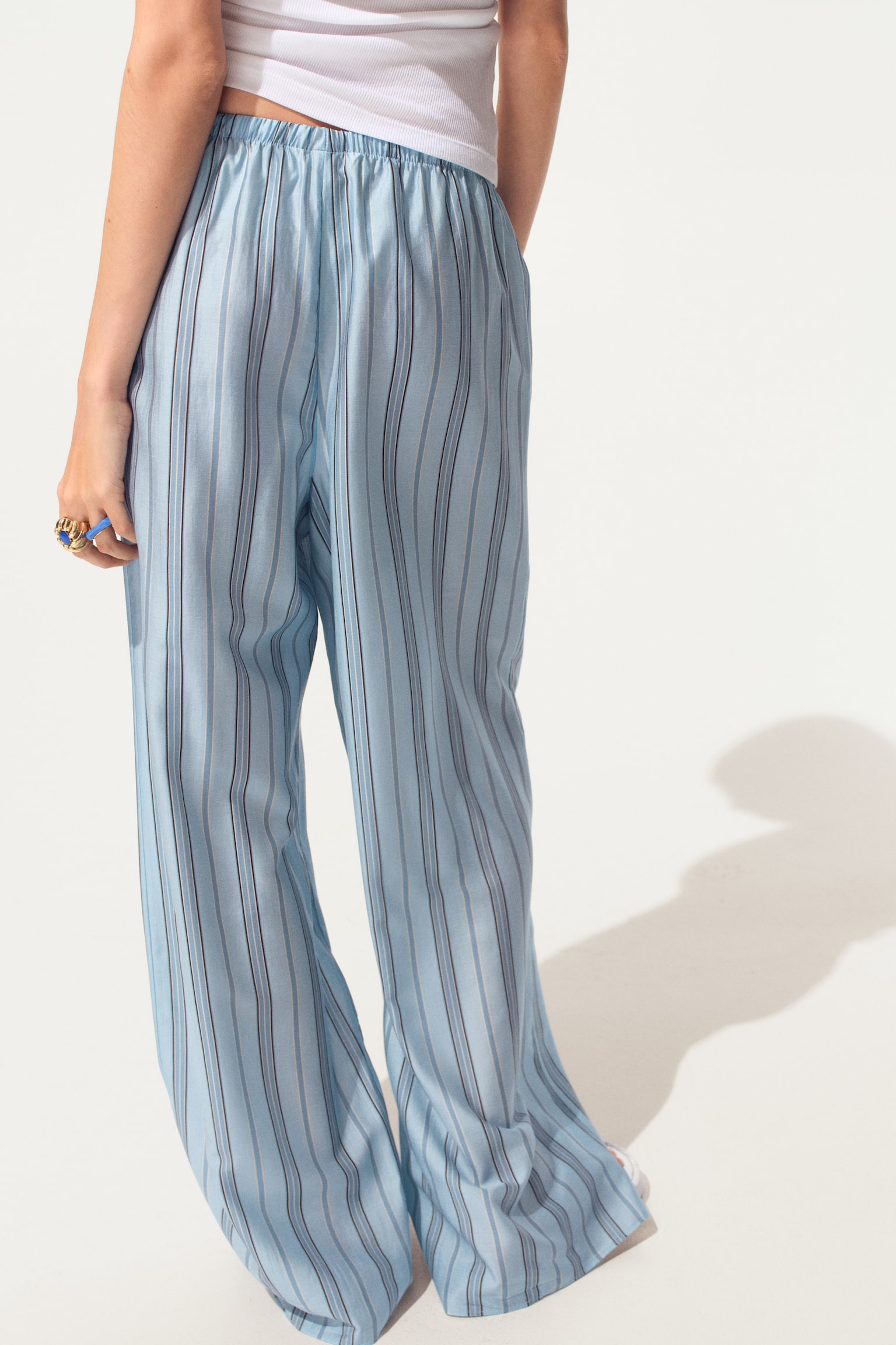Wide drawstring trousers - 4
