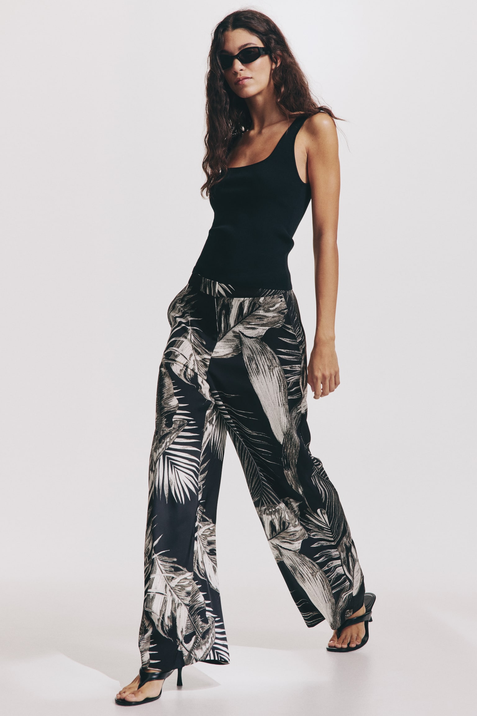 Wide tailored trousers - Black/Patterned/Cream/Striped - 3