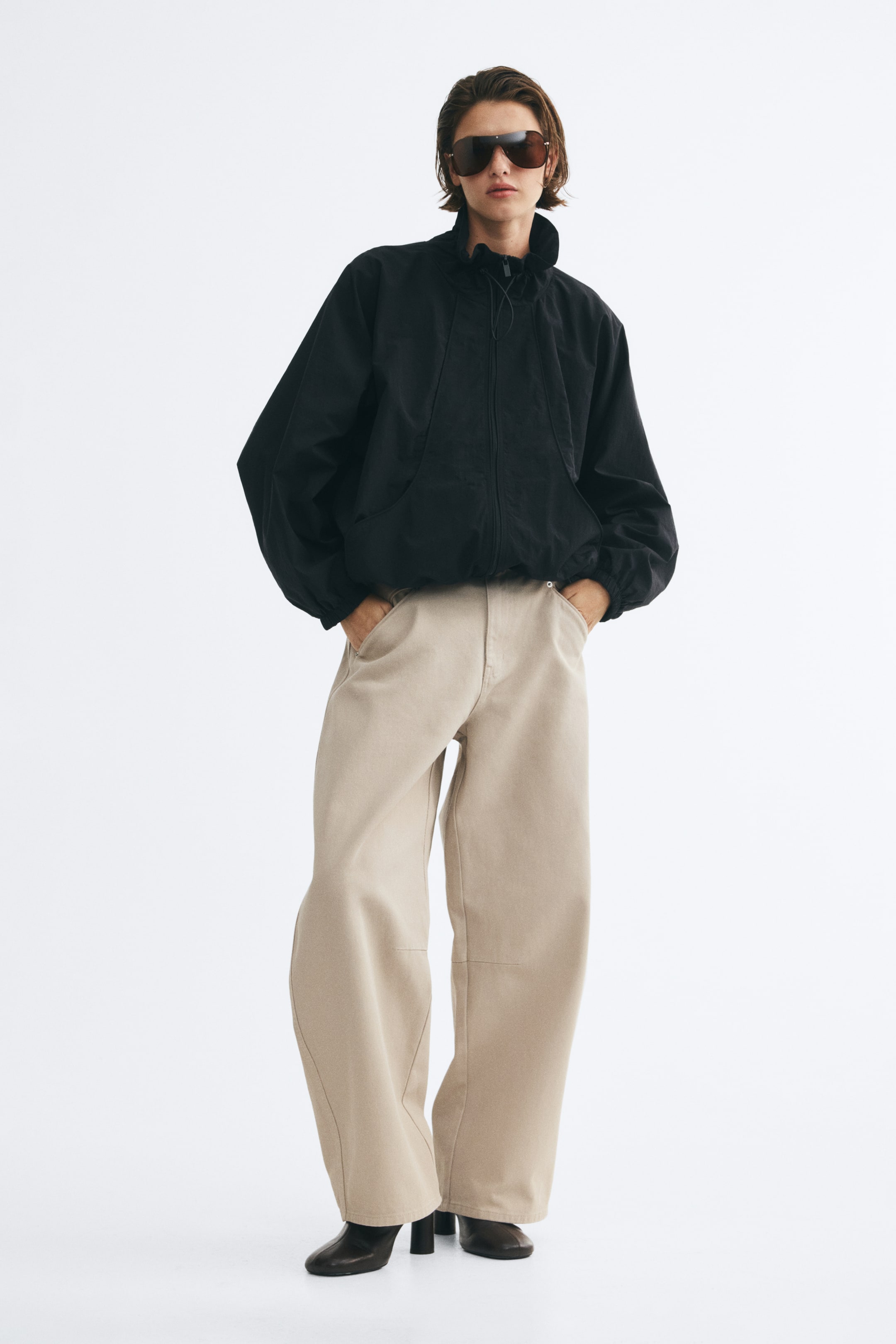 Женские куртки H&M Oversized Nylon Jacket — фото 3