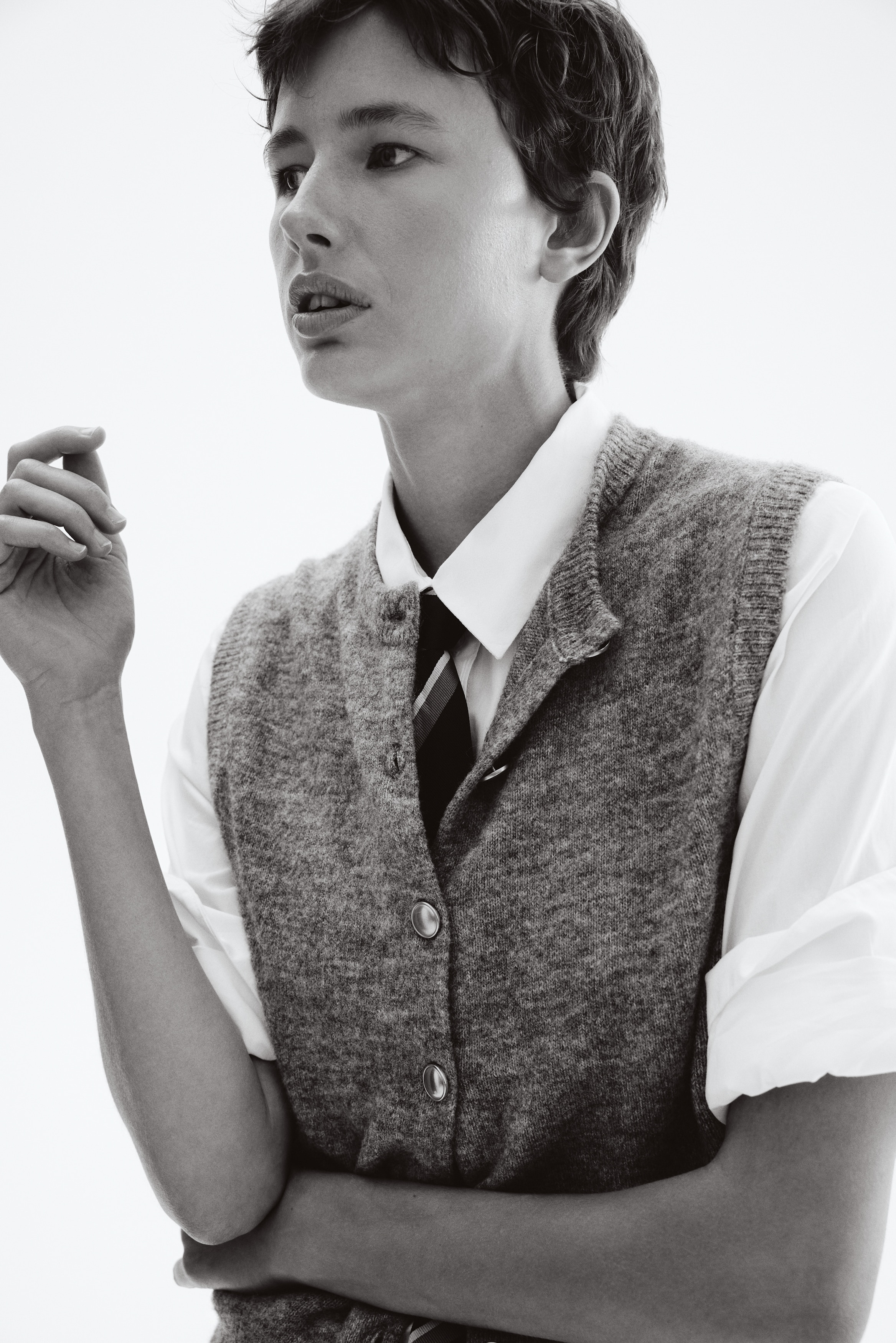 Fine-knit waistcoat