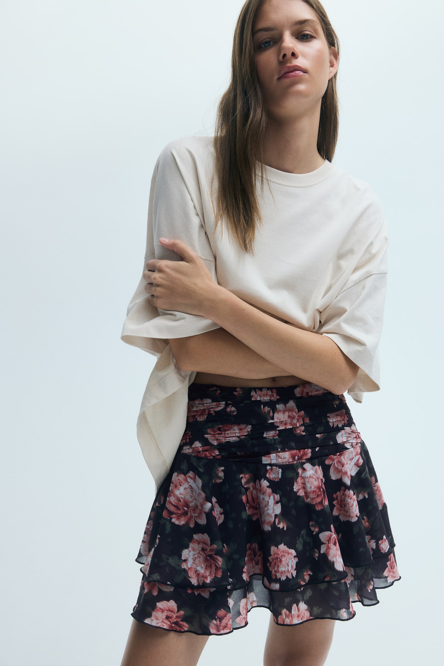 Женская юбка H&M Tiered Mini, цвет: Чёрный / С принтом — фото 4