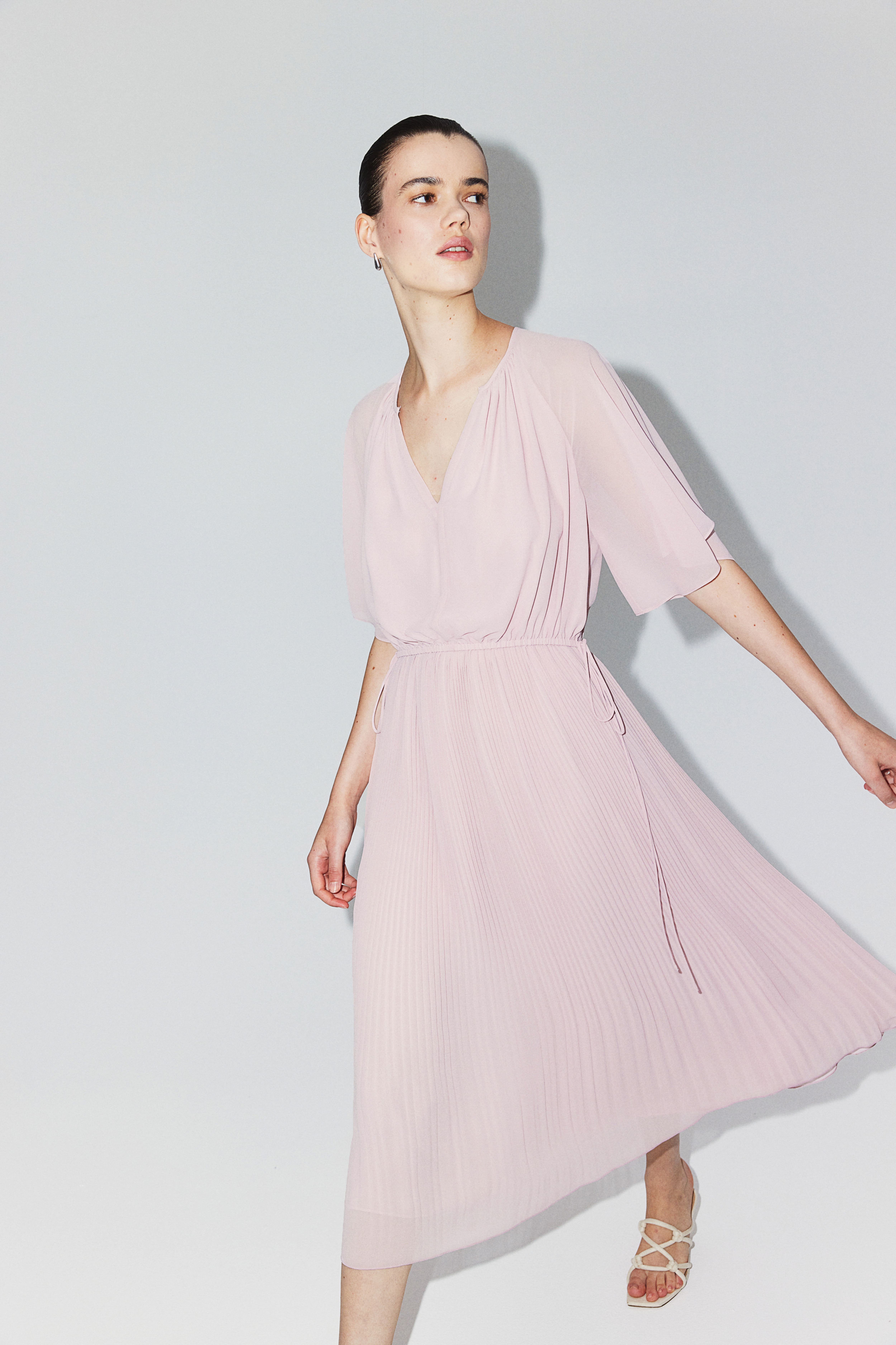 Blush pink nursing dress hotsell