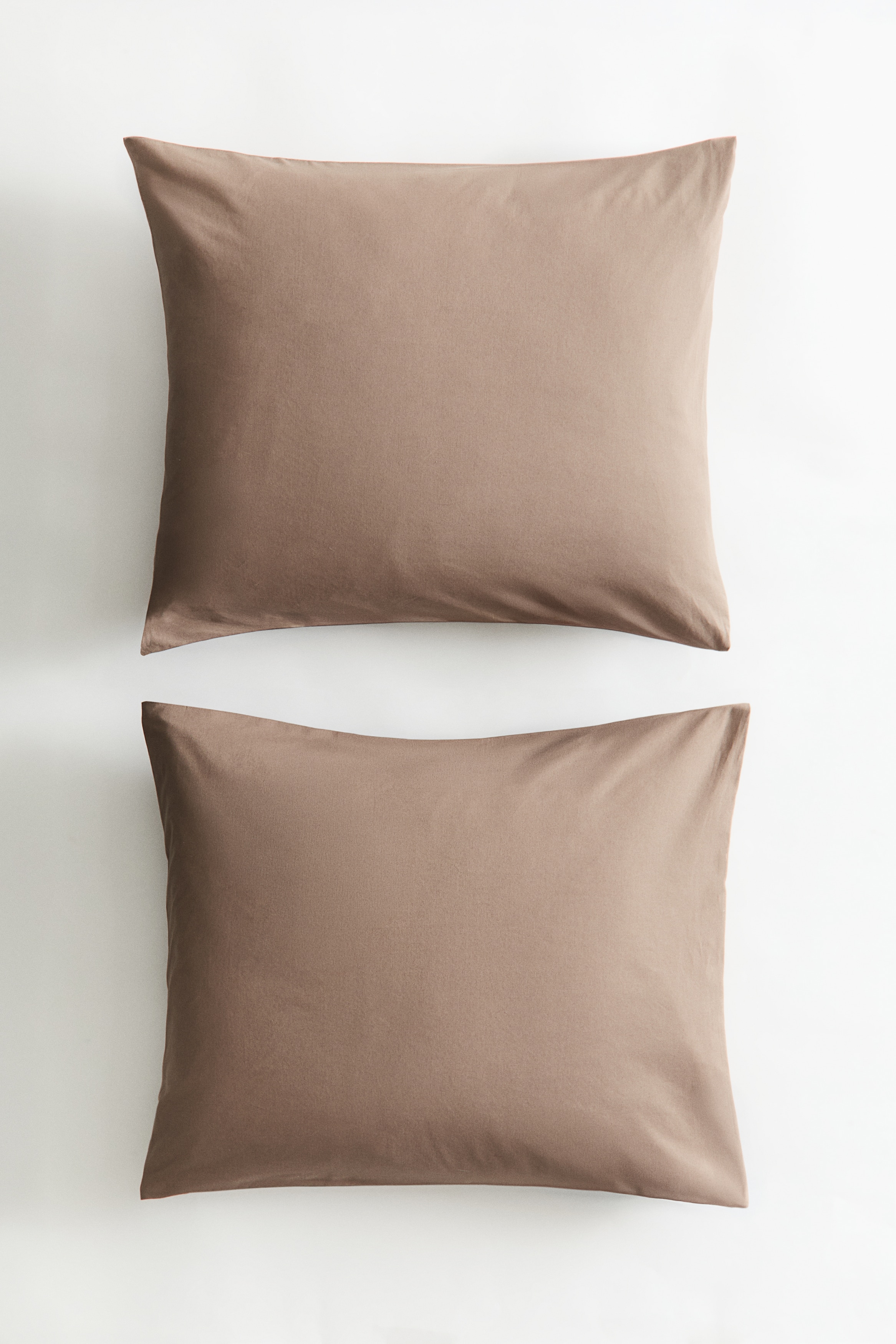 2-Pack Cotton PillowcasesModel