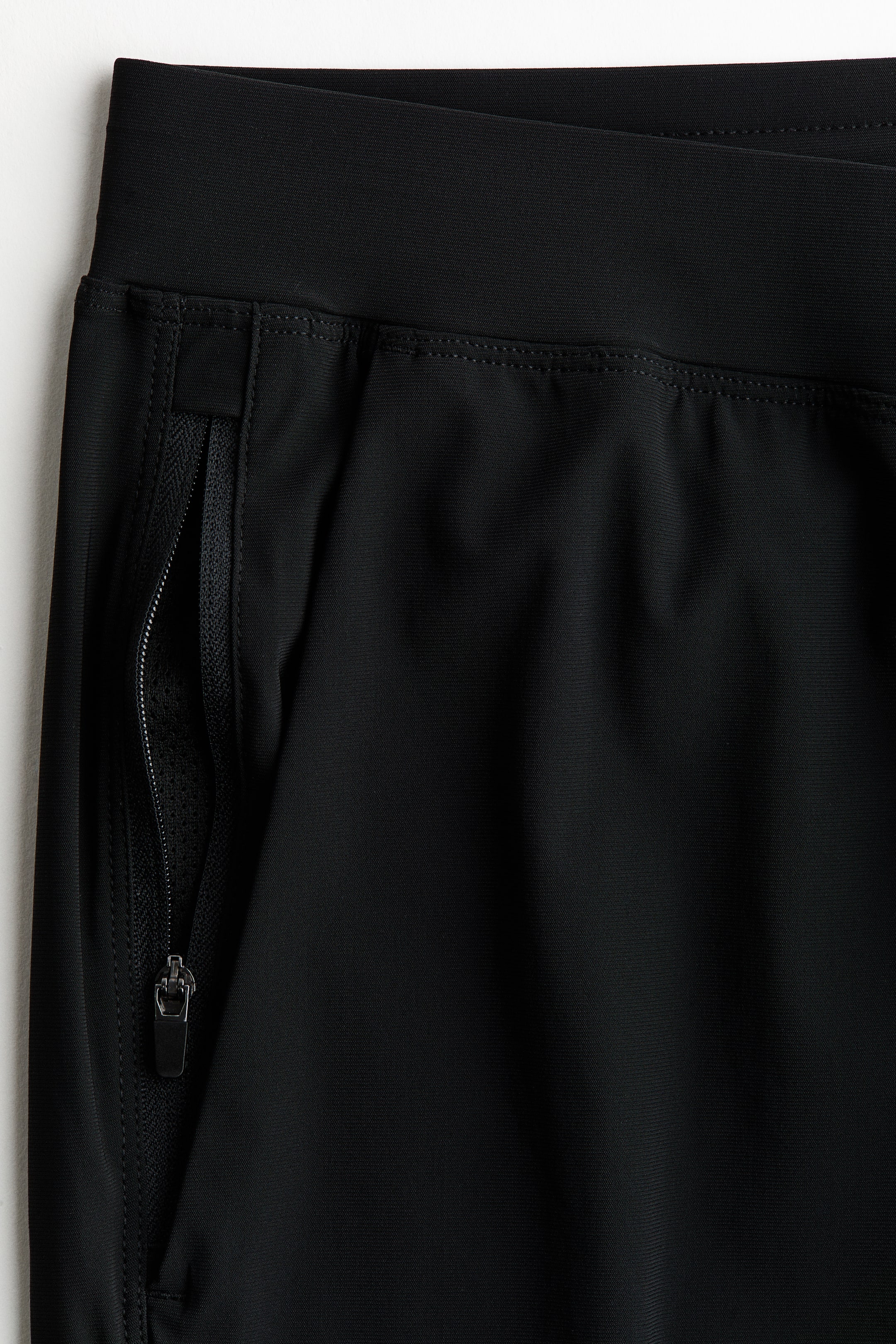 Sports Joggers with DryMove™
