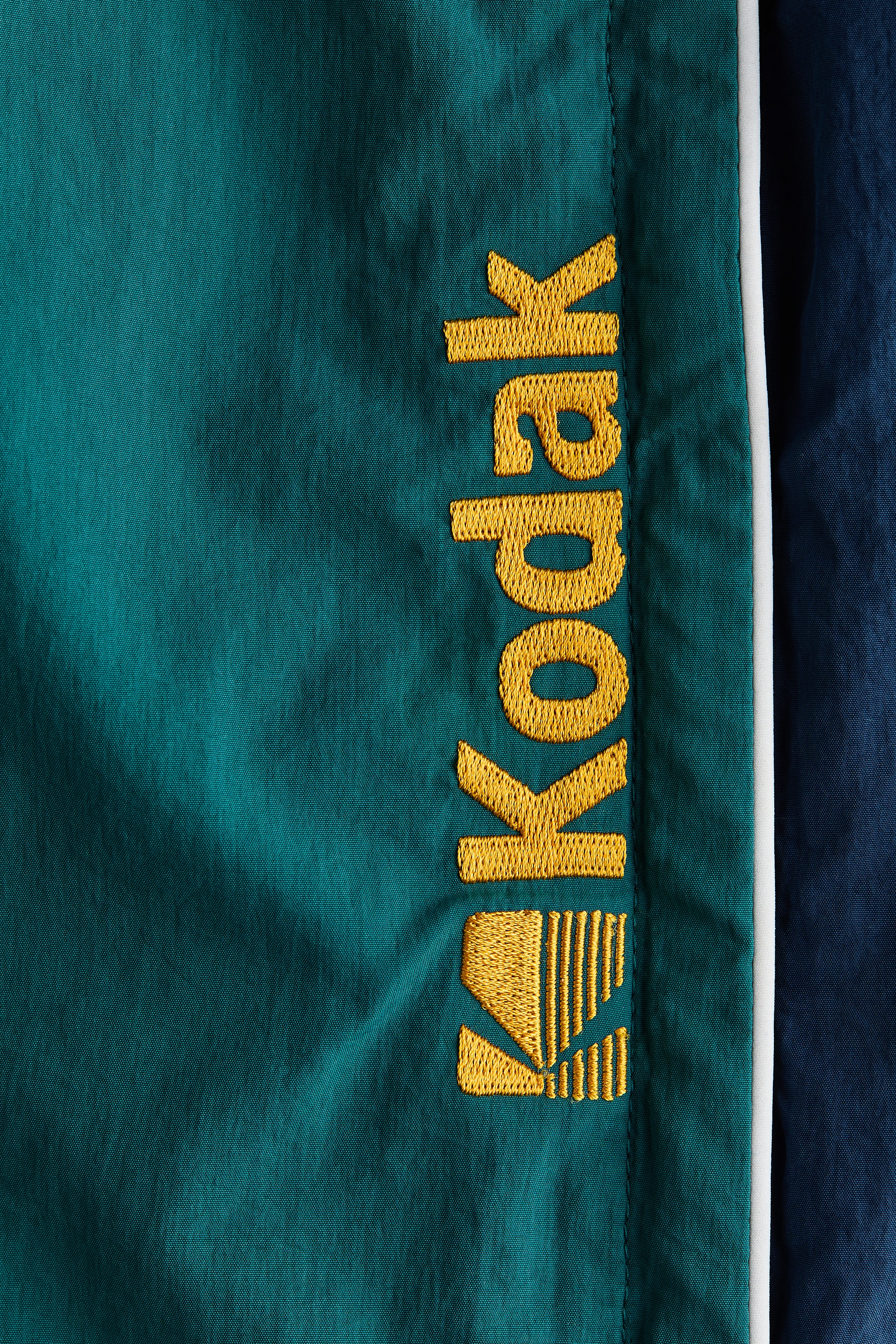 デザインディテールナイロンスカート - ターコイズ／Kodak 