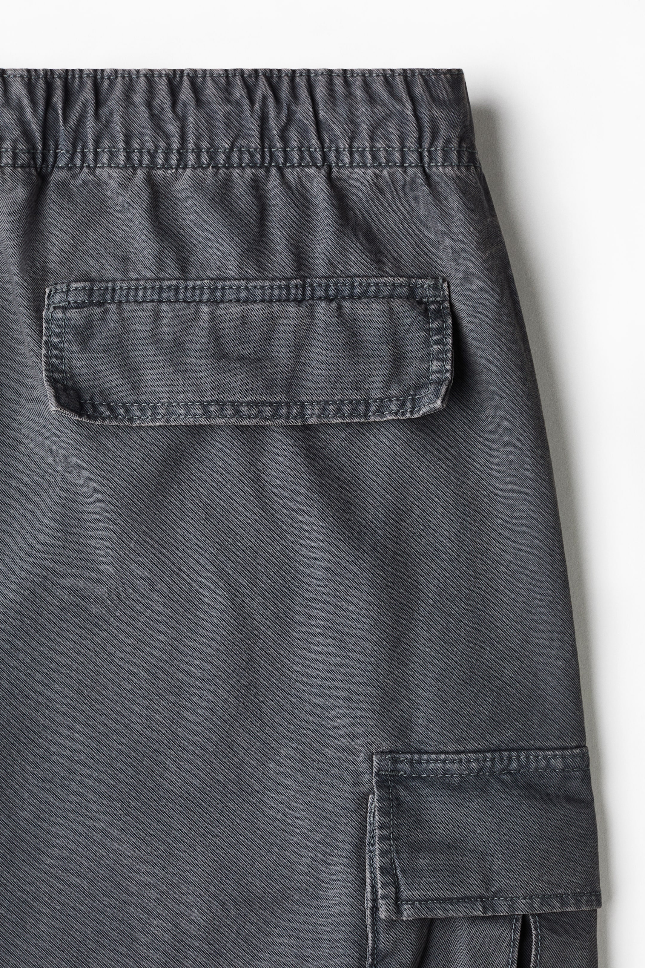 Loose-Fit Cargo Pants