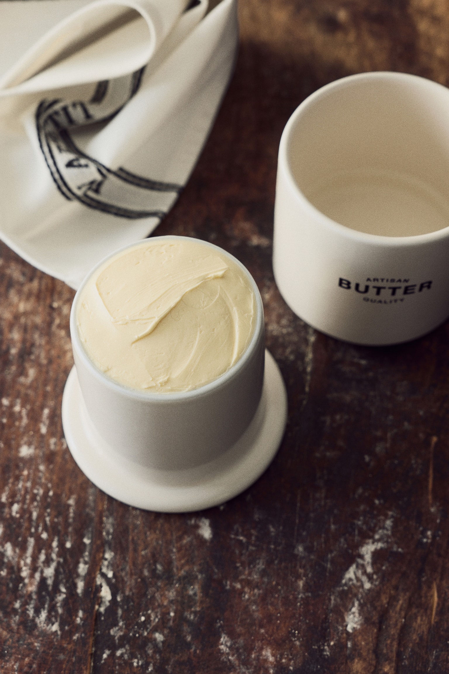 Porcelain butter crock - Cream - 1