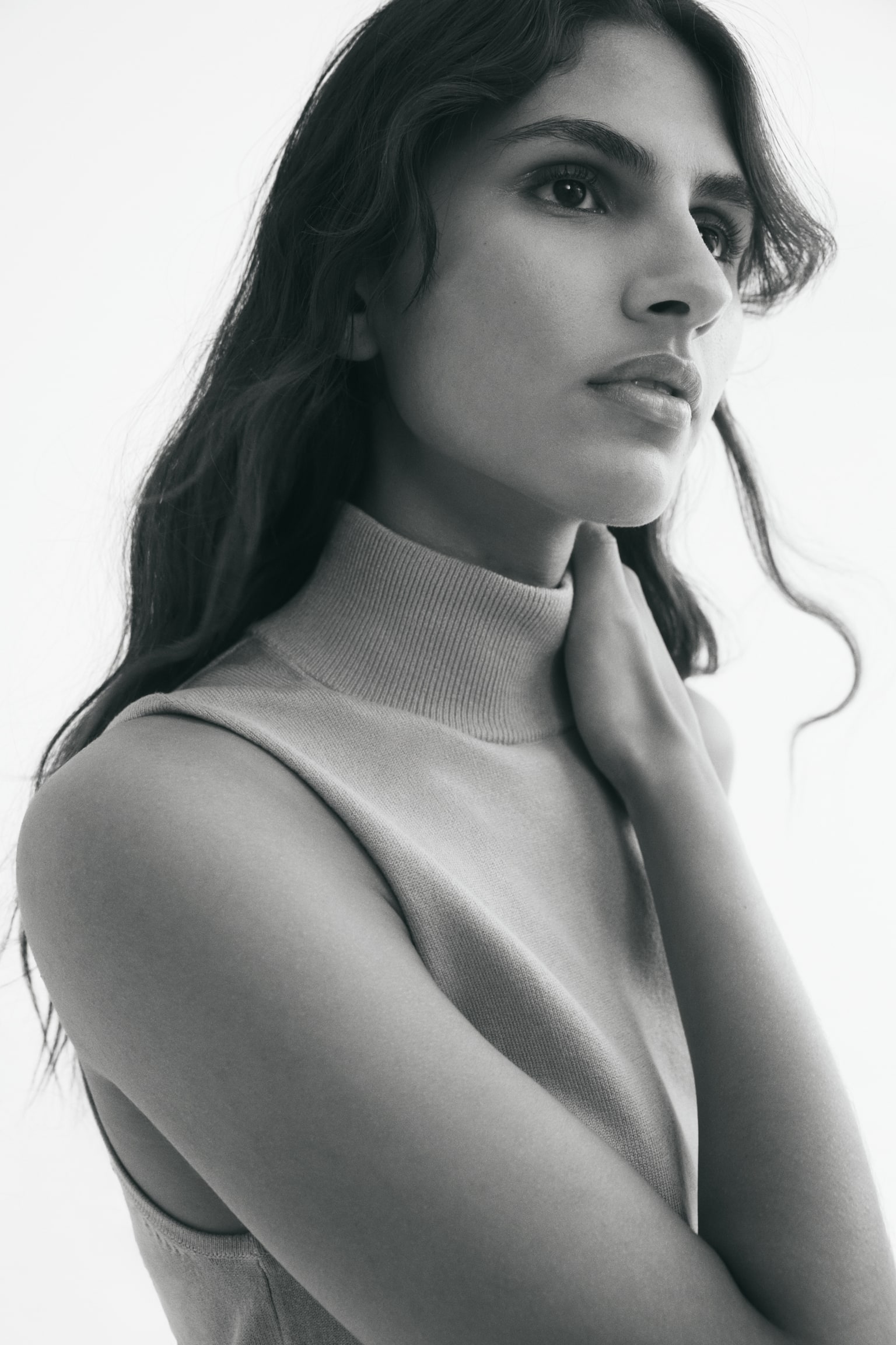 Женский жилет H&M Mock Turtleneck Sweater Vest, цвет: Бежевый — фото 3