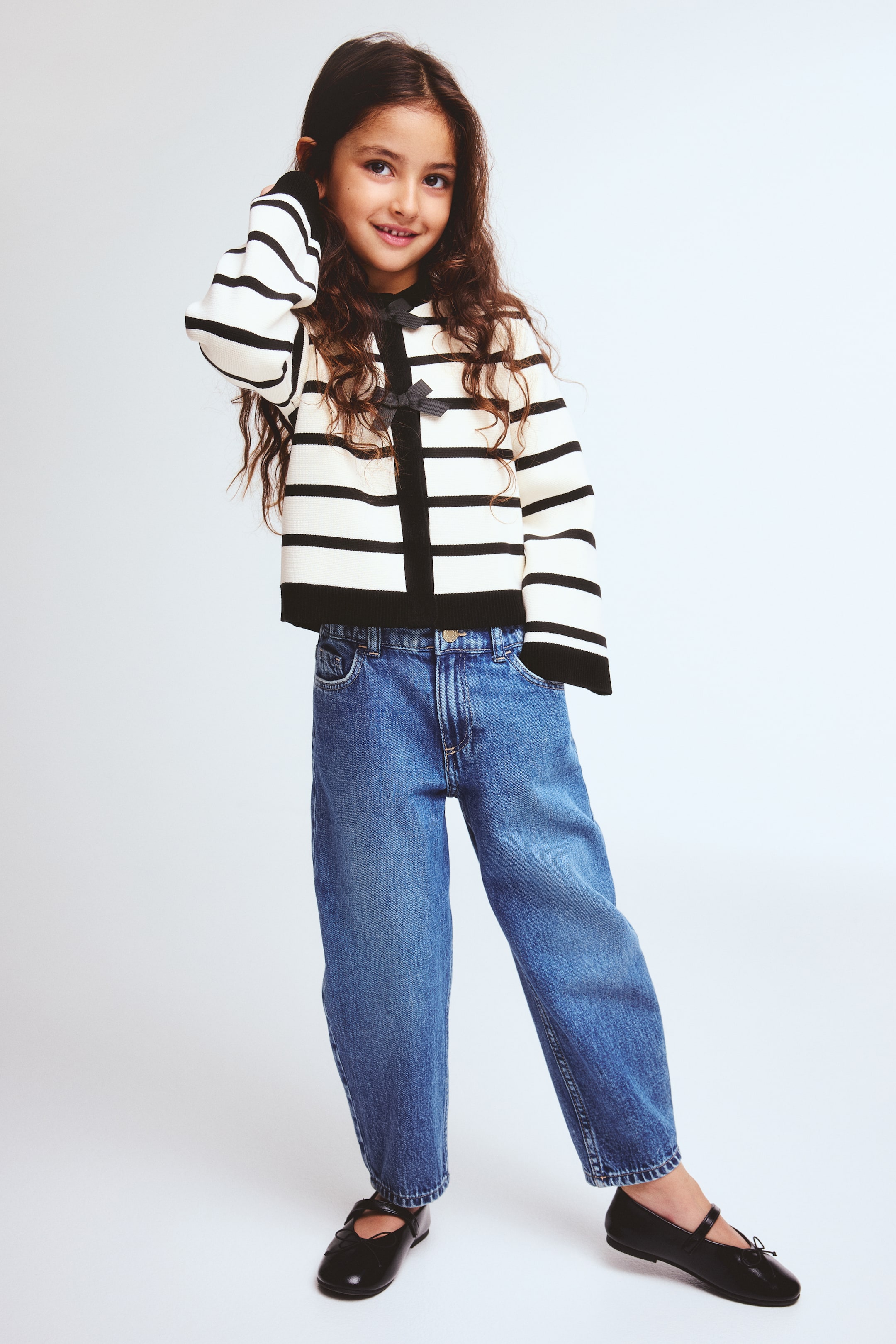 Ampliar la imagen: Cárdigan con moños - Blanco/Rayas negras - Kids | H&M MX 2