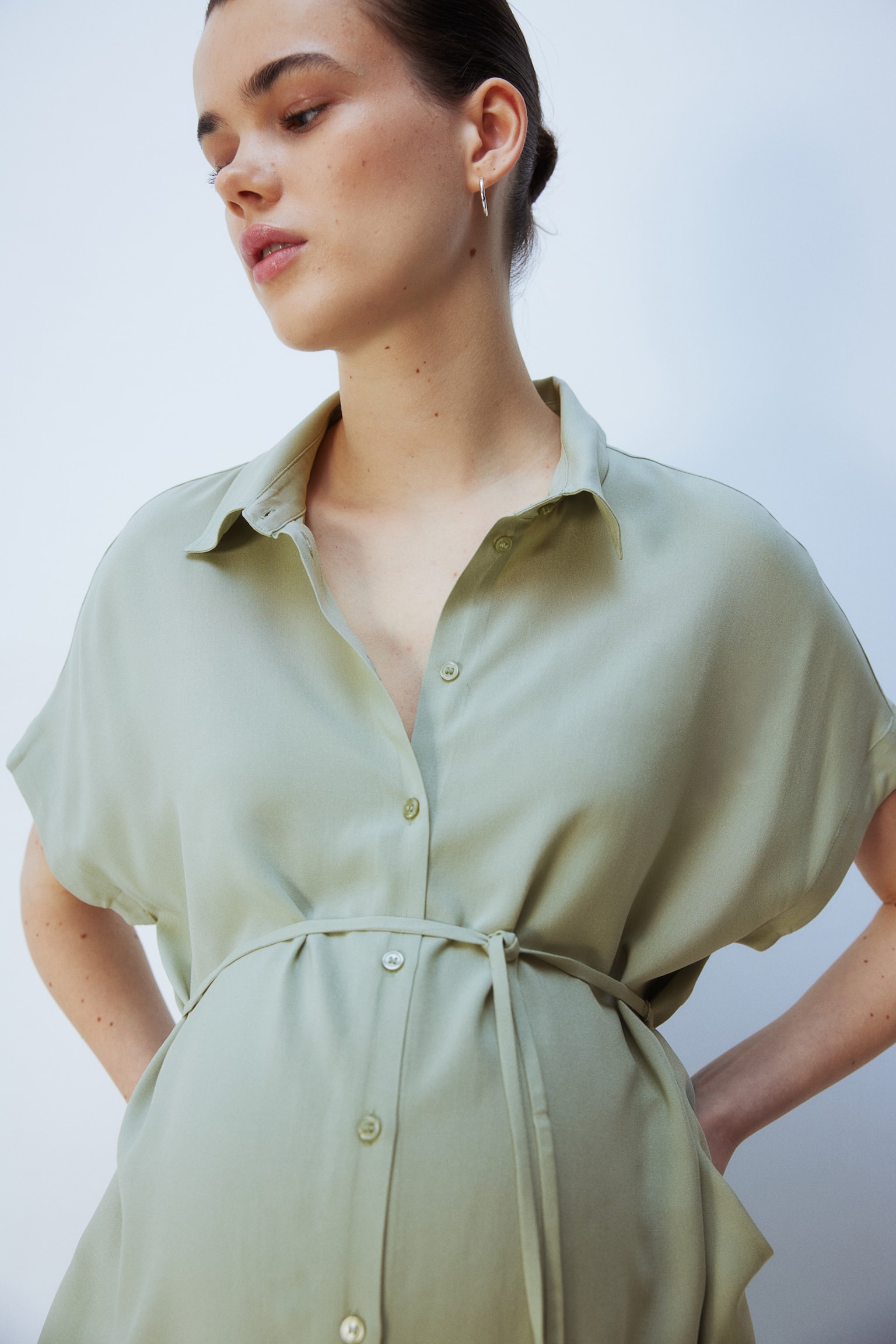 MAMA Tie-belt blouse - Light khaki green/Black - 2