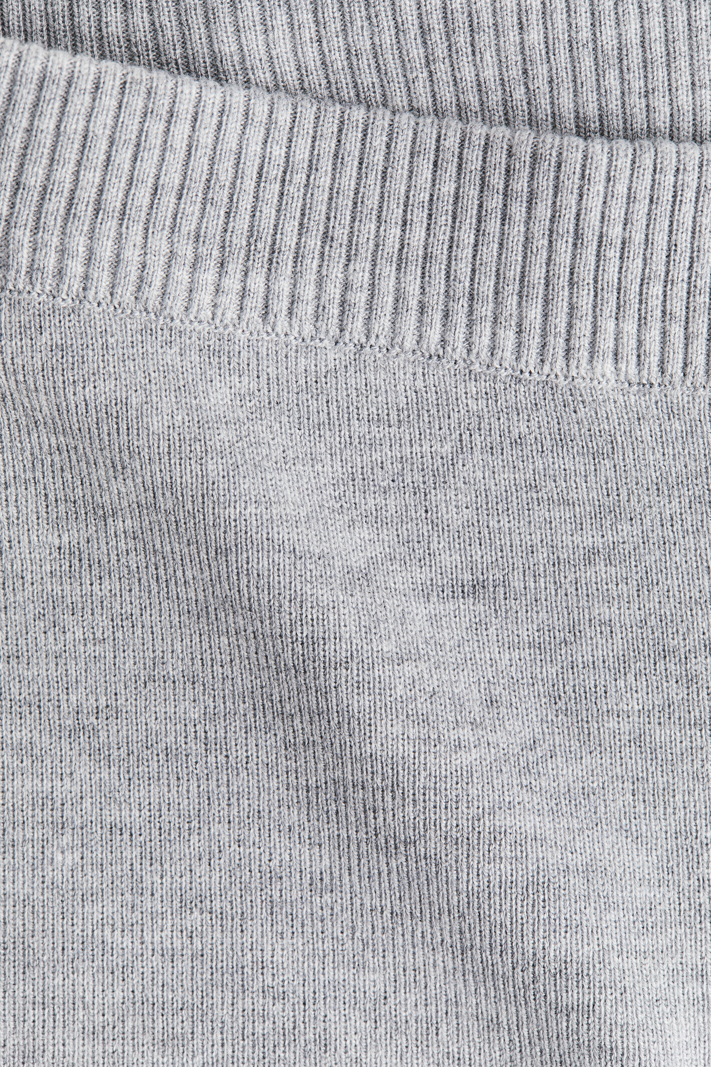 Fine-knit trousers