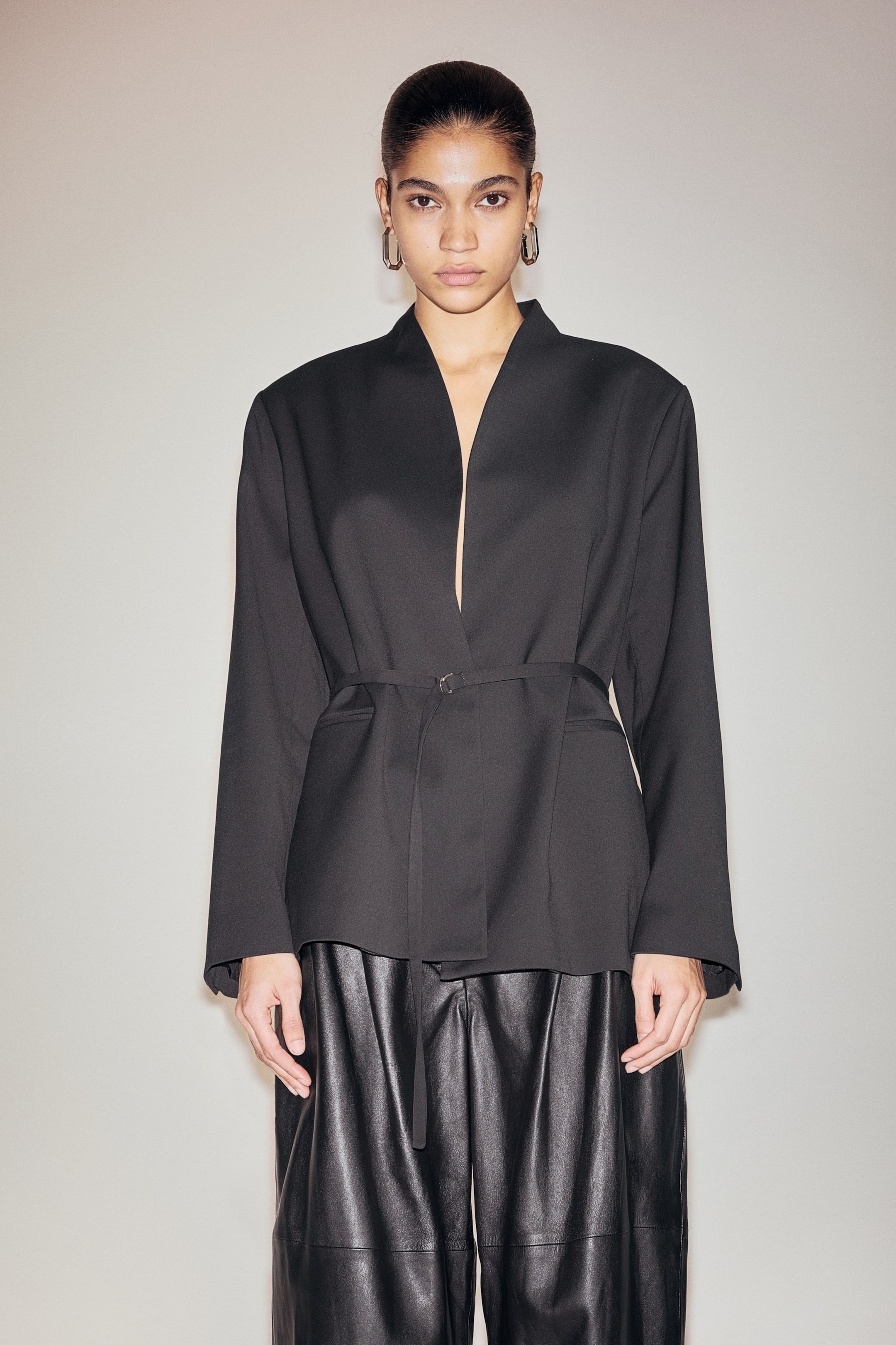 Agrandir l'image: Blazer avec ceinture - Noir - FEMME | H&M BE 3