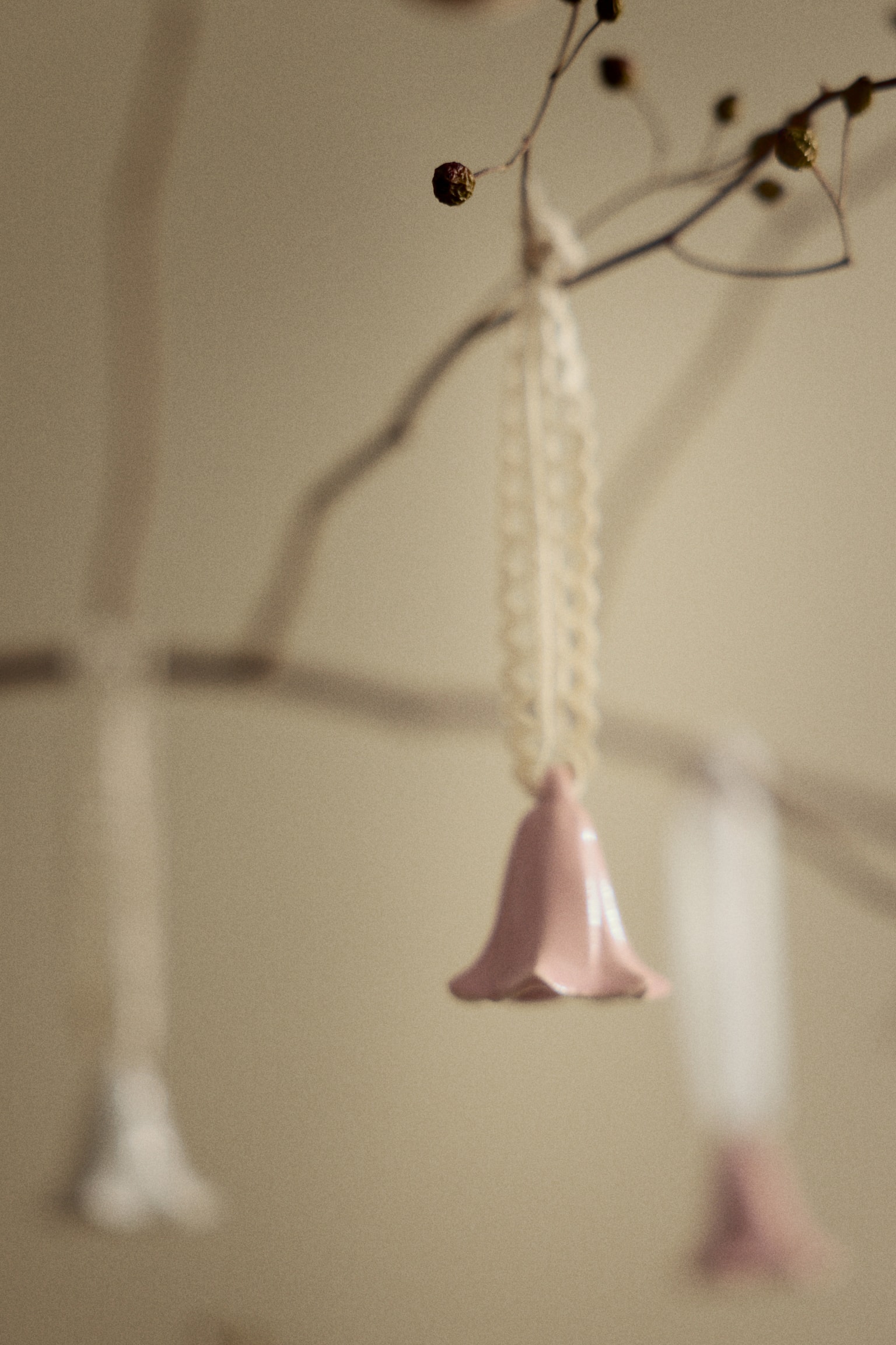 2-pack stoneware Easter decorations - Light dusty pink/Light yellow/White - 3