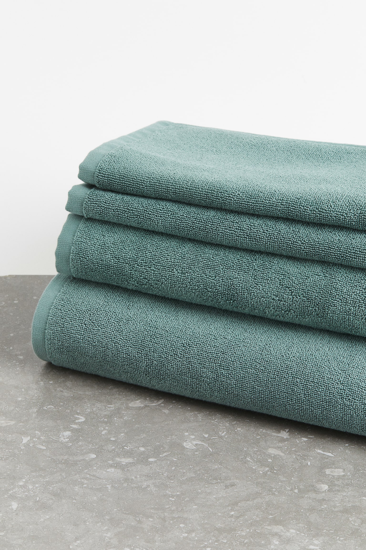 Terry bath sheet - Dark sage green/Light mole/Black/Cerise/Sage/Cream/Dark grey/Dusty brown/Light mole/Bright blue/Red/Light green/Light blue/Bright green/Bright red/Yellow/Rust red/Mustard yellow - 2