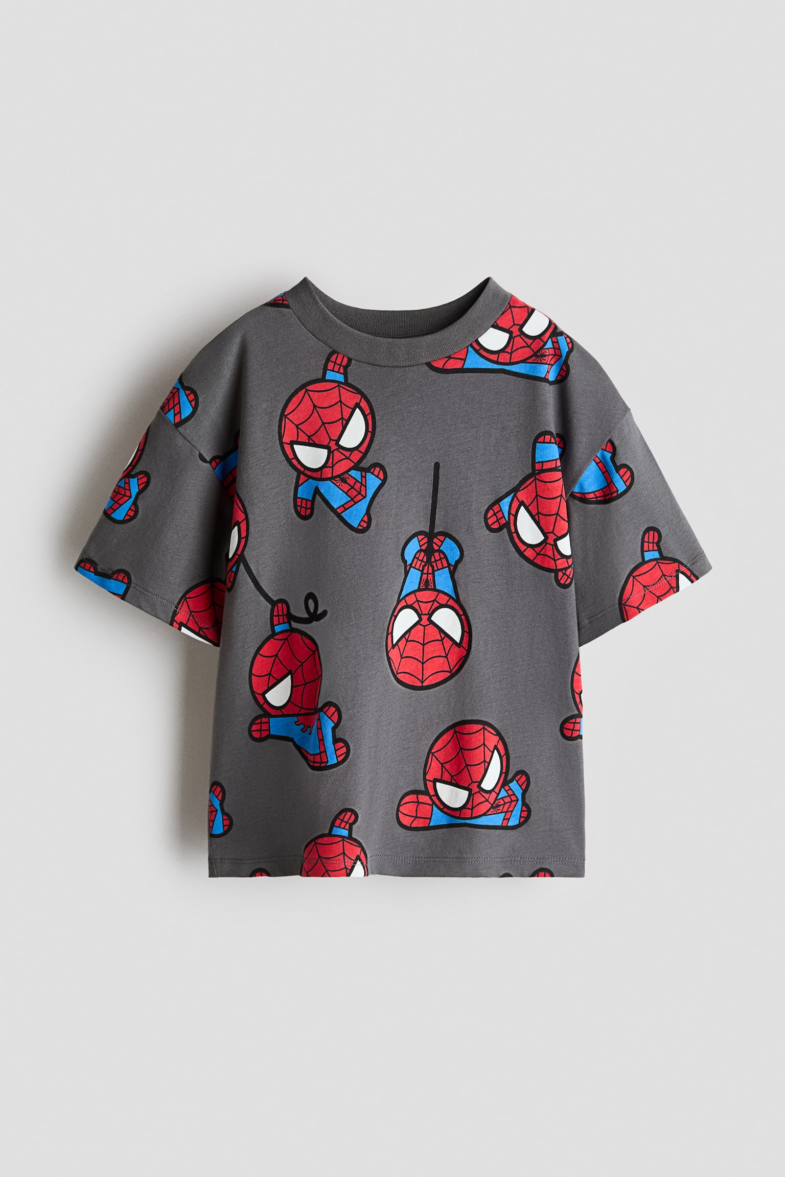 Oversized T-shirt med tryk - Mørkegråmeleret/Marvel Comics/Klar blå/Hot Wheels/Grøn/Among Us/Hvid/Stumble Guys/Mørkegrå/Lilo & Stitch/Rød/Nuser/Lysegrøn/Minions/Hvid/Mickey Mouse/Hvid/Pokémon/Marineblå/Marvel Comics/Sart blå/Mickey Mouse/Gråmeleret/Minecraft/Hvid/FIFA World Cup 2026™/Lys turkis/Hot Wheels/Creme/Sesame Street/Rød/Biler/Hvid/Pokémon/Grå/Sonic the Hedgehog/White/Spider-Man/Blue/Chip og Chap/Grå/Sonic the Hedgehog/Lyseblå/Sonic the Hedgehog