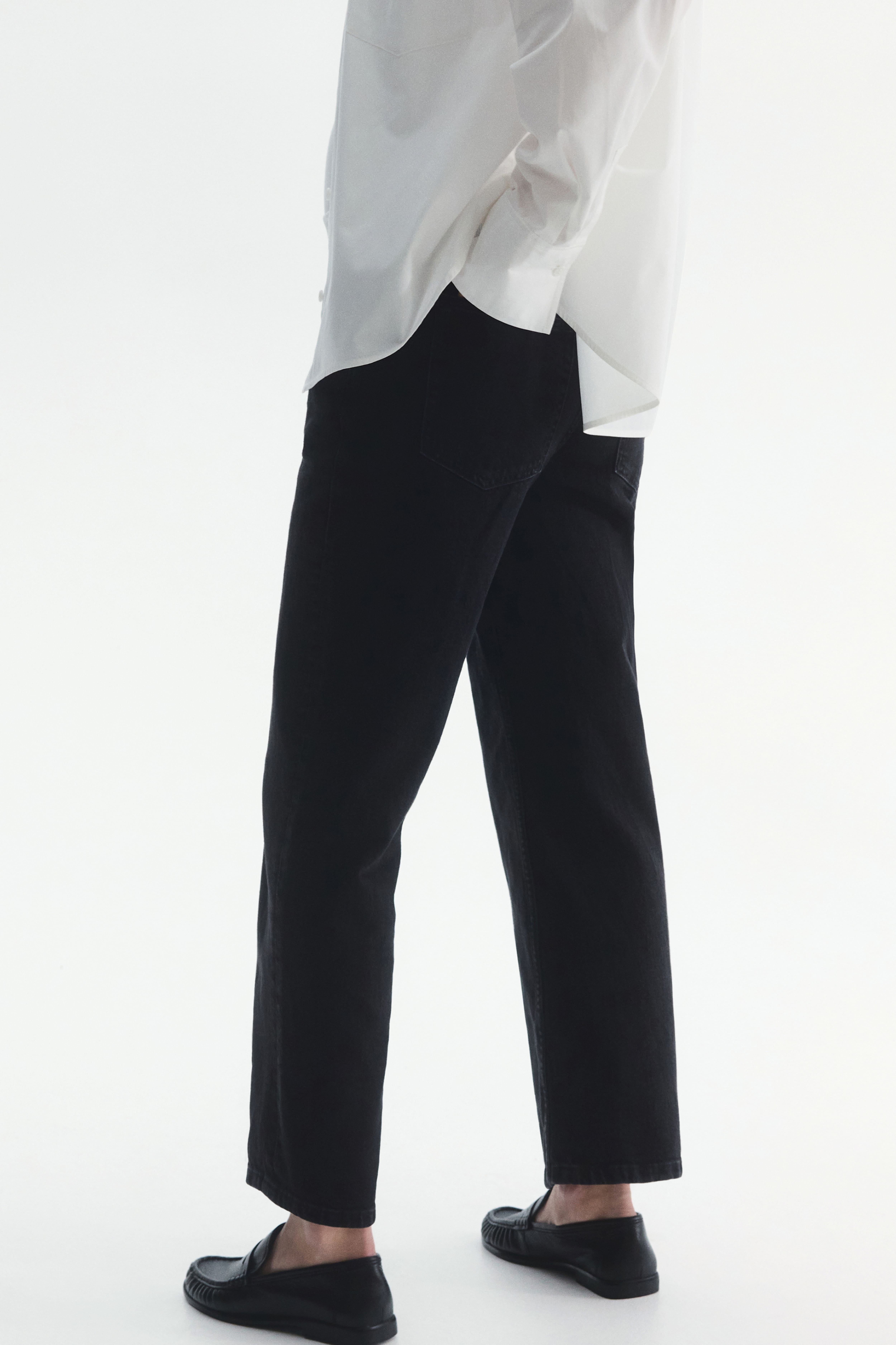 MAMA Straight Ankle Jeans