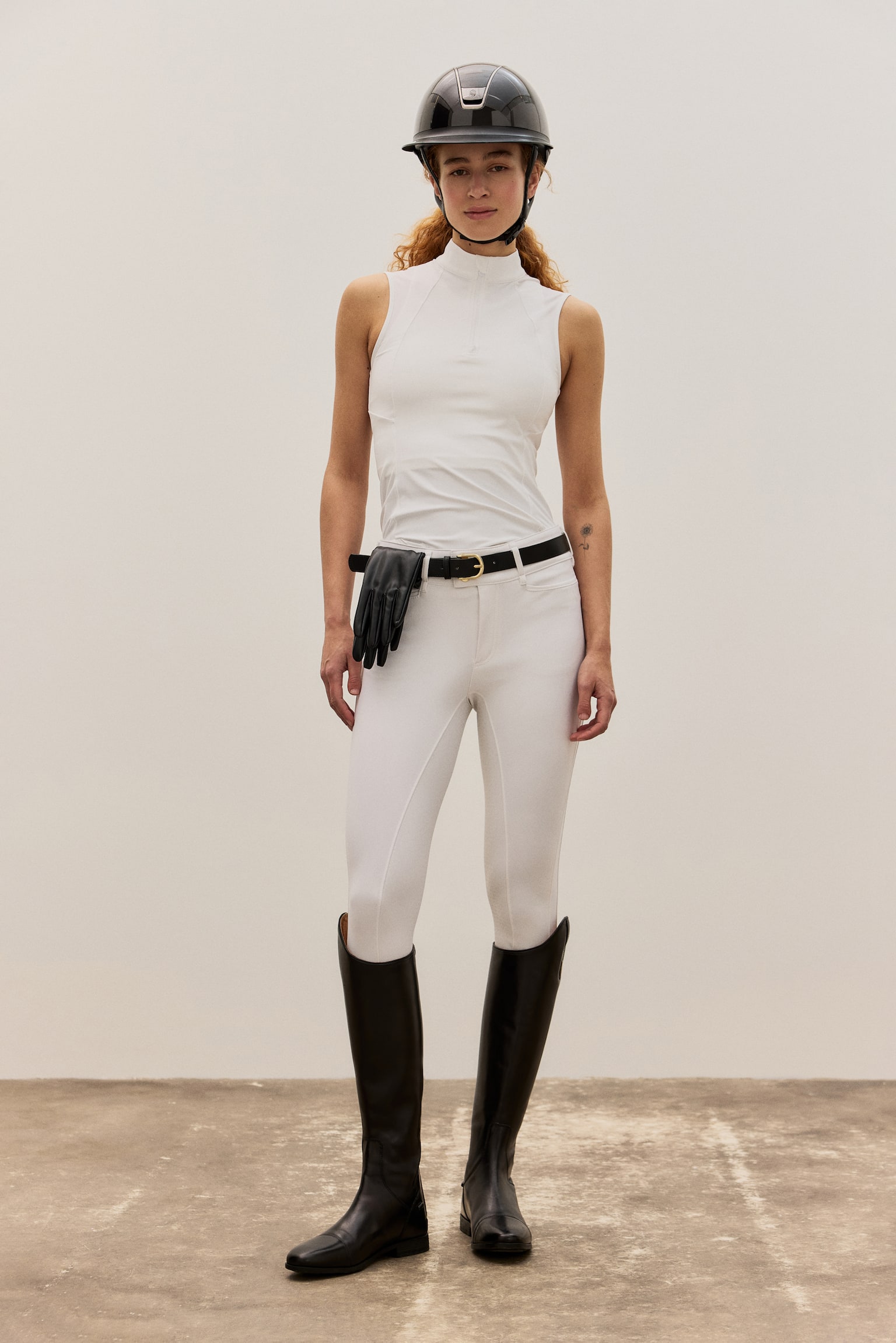 Slim Fit Sleeveless sports top - White/Dark blue - 4