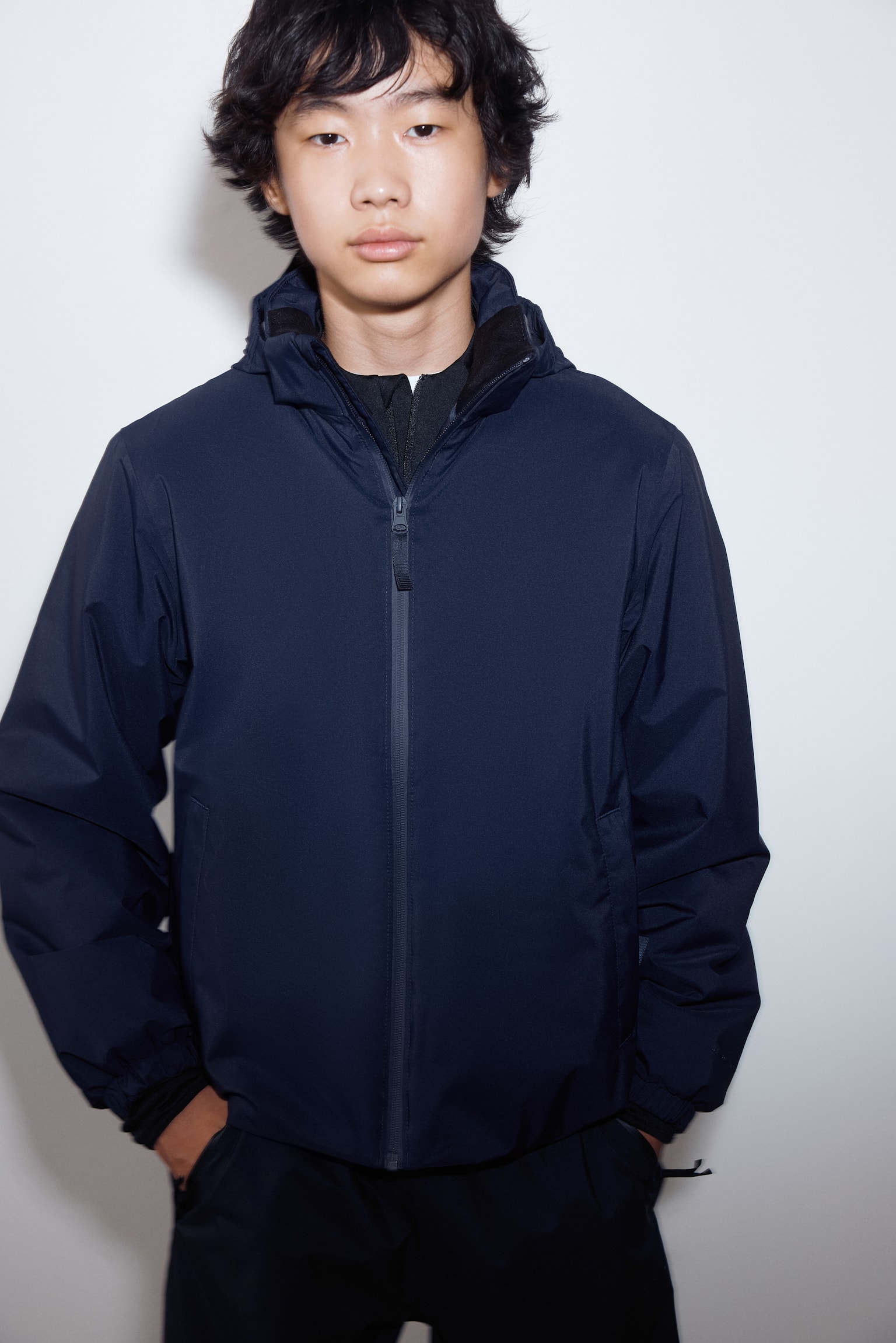 Детская куртка H&M Move Padded Rain Jacket with StormMove™, цвет: Тёмно-синий — фото 4