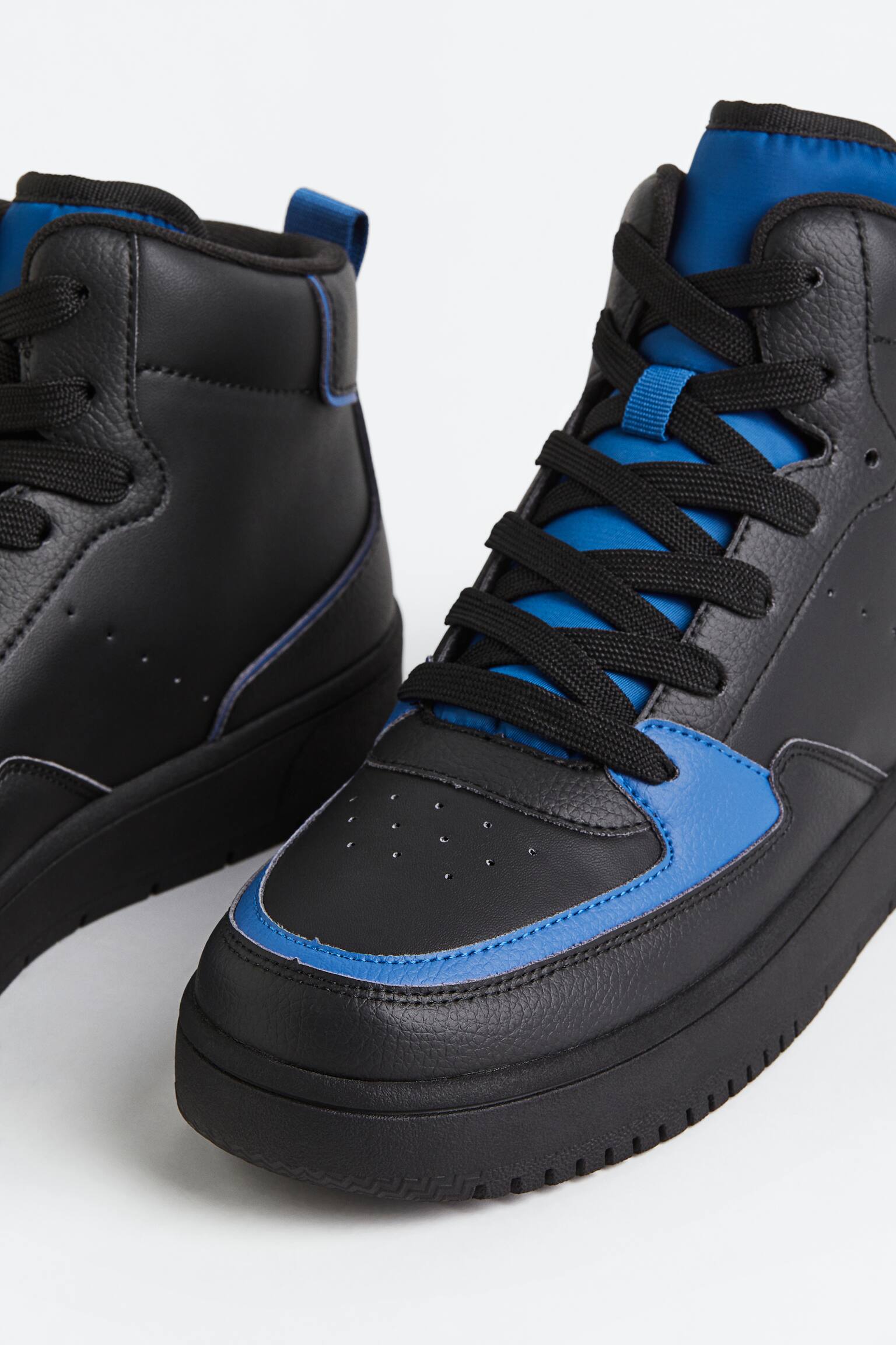 Hi Top Sneakers - Black/Blue - 2