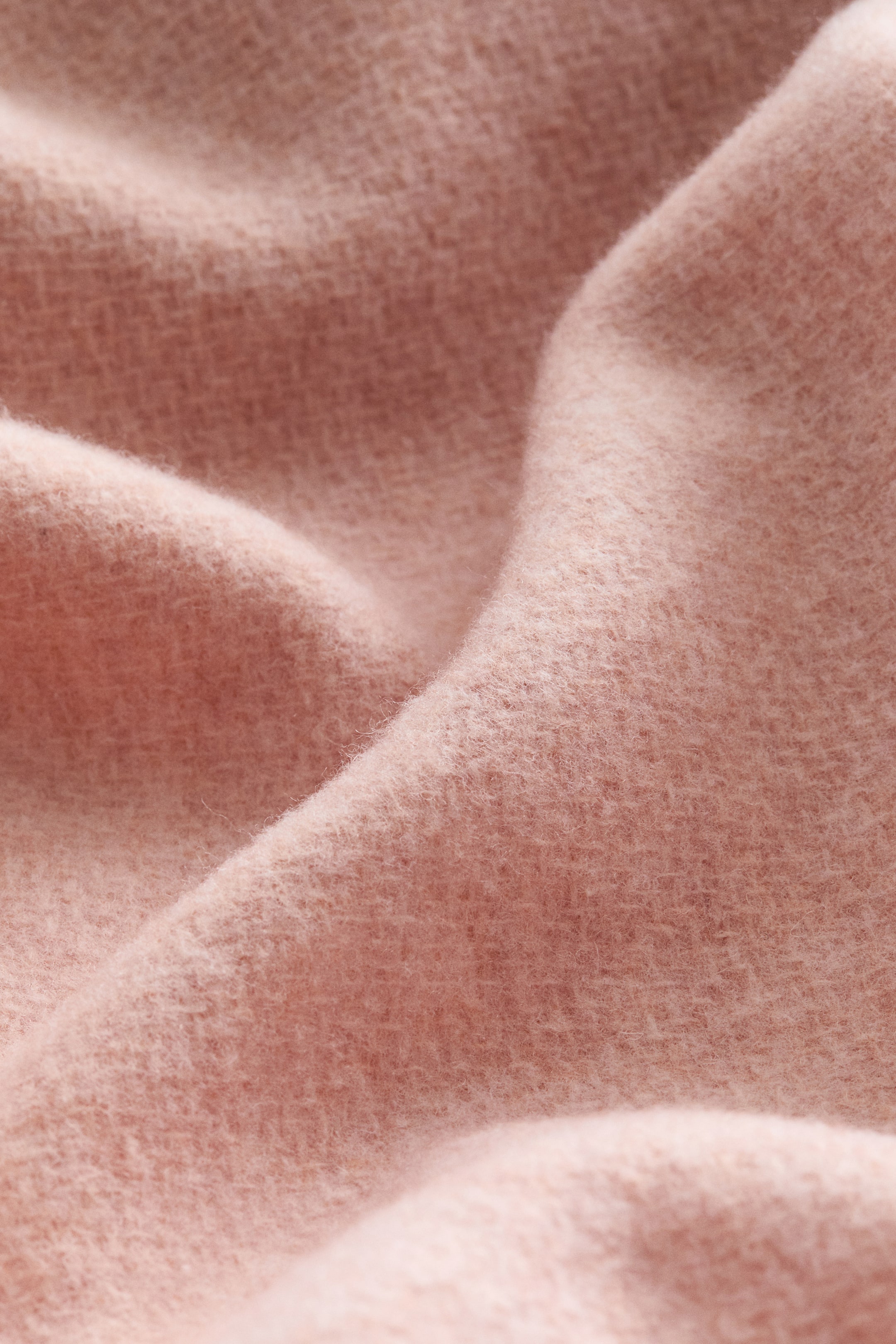 拡大画像を表示: Fringed wool-blend blanket - ピンク | H&M JP 3