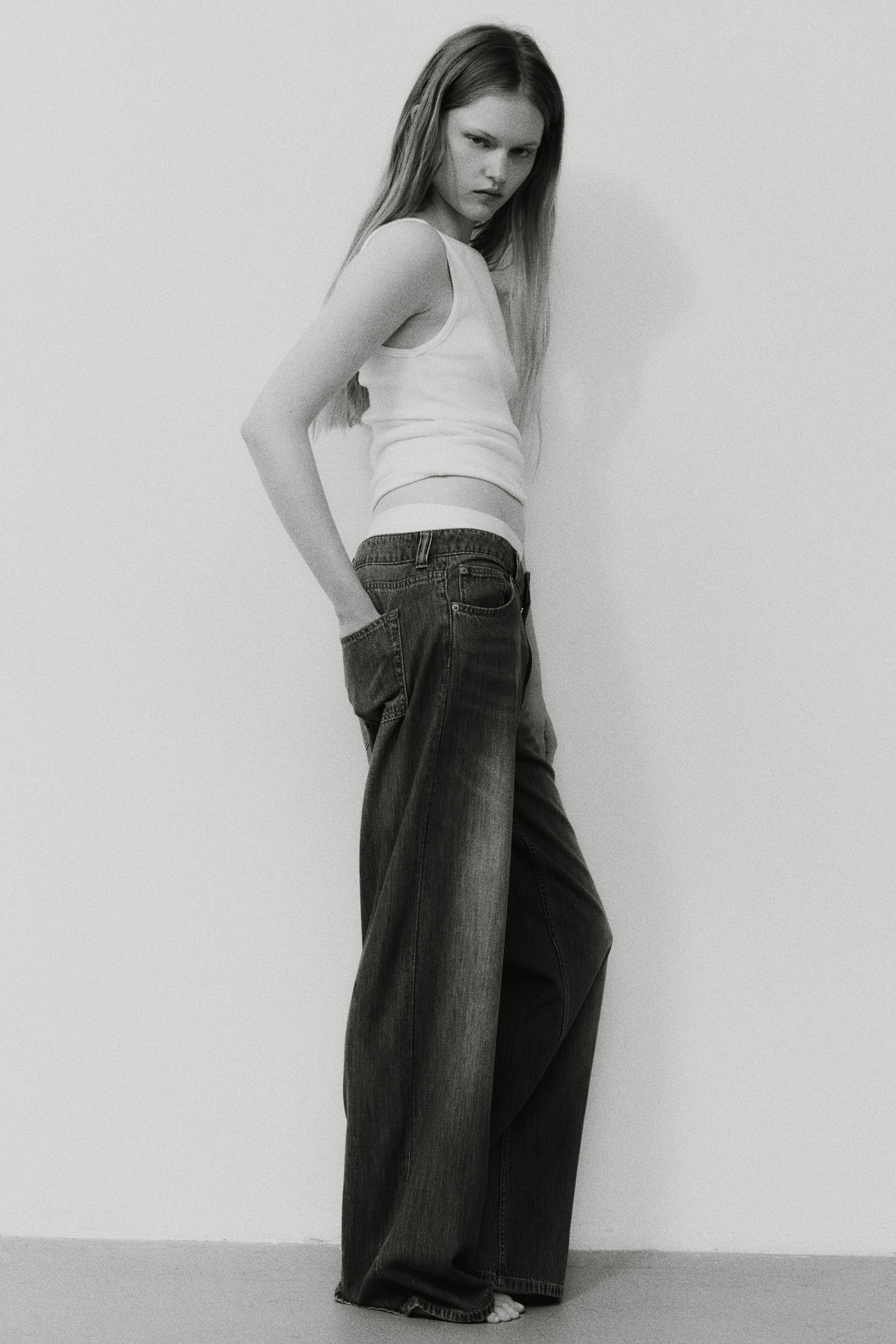 Wide-Leg Regular Waist Jeans