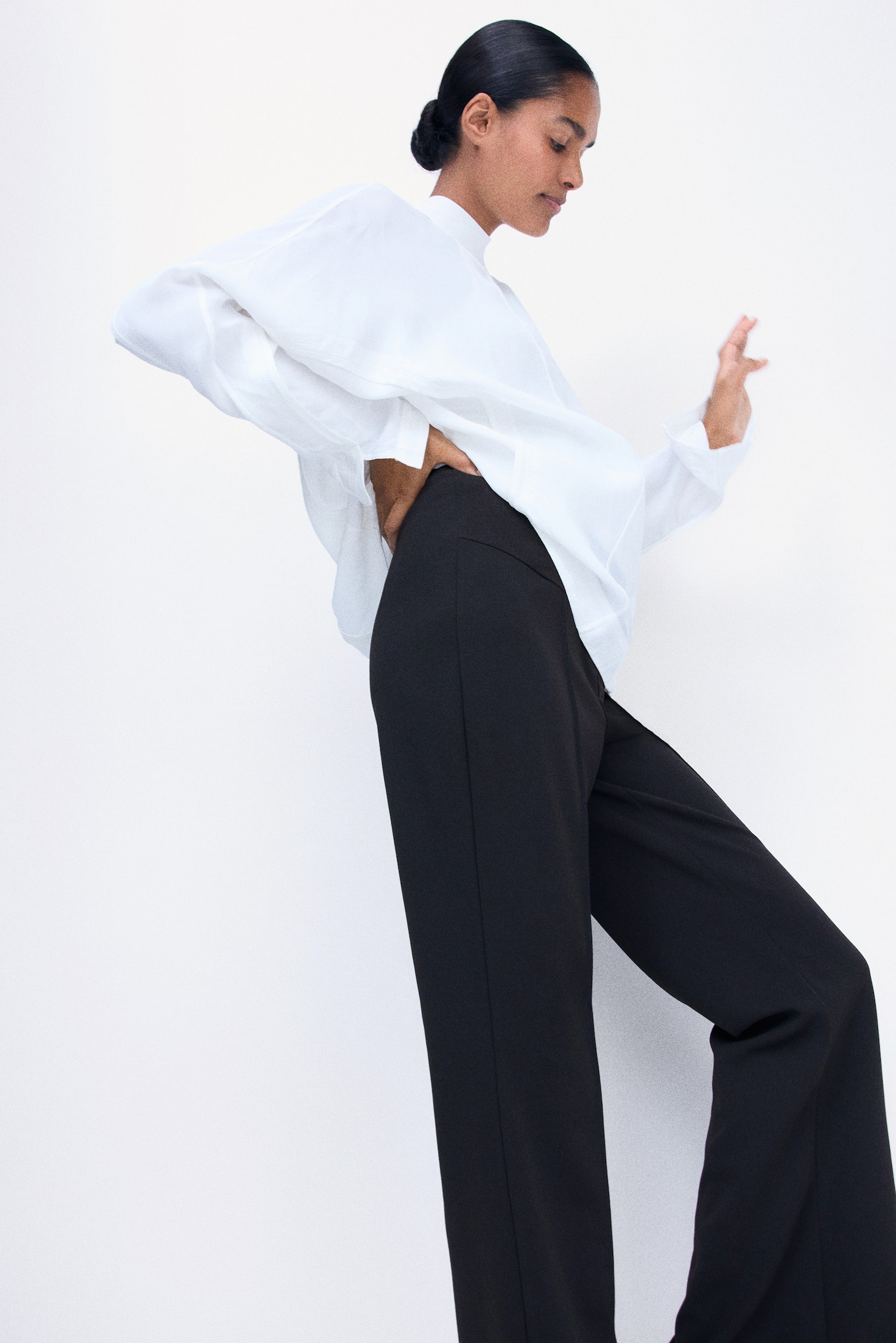 Женские брюки H&M Mama Bootcut Crease-Front, цвет: Чёрный — фото 5