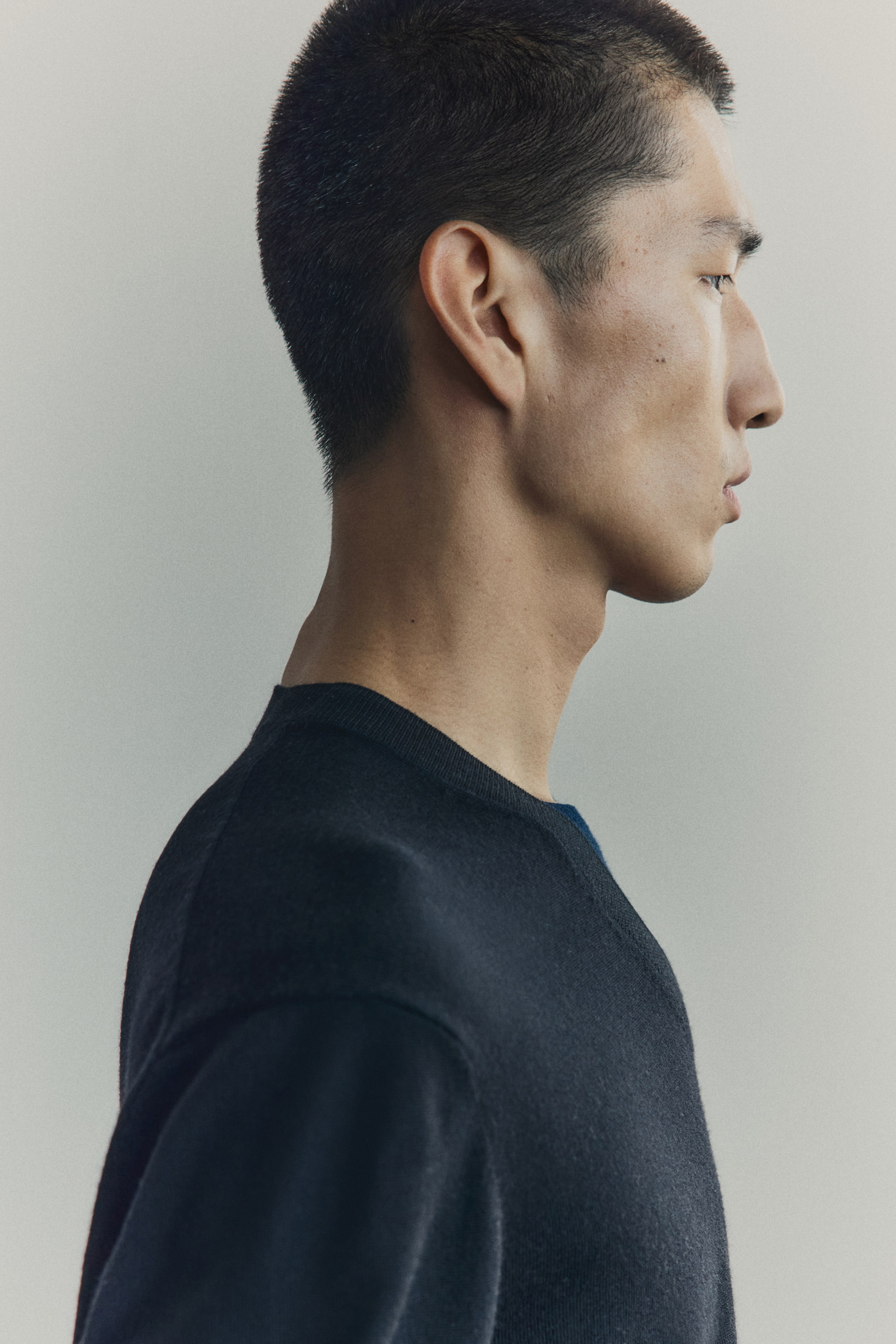 Prikaži veću sliku: Džemper od finog vunenog pletiva Regular Fit - Crna - Men | H&M RS 5