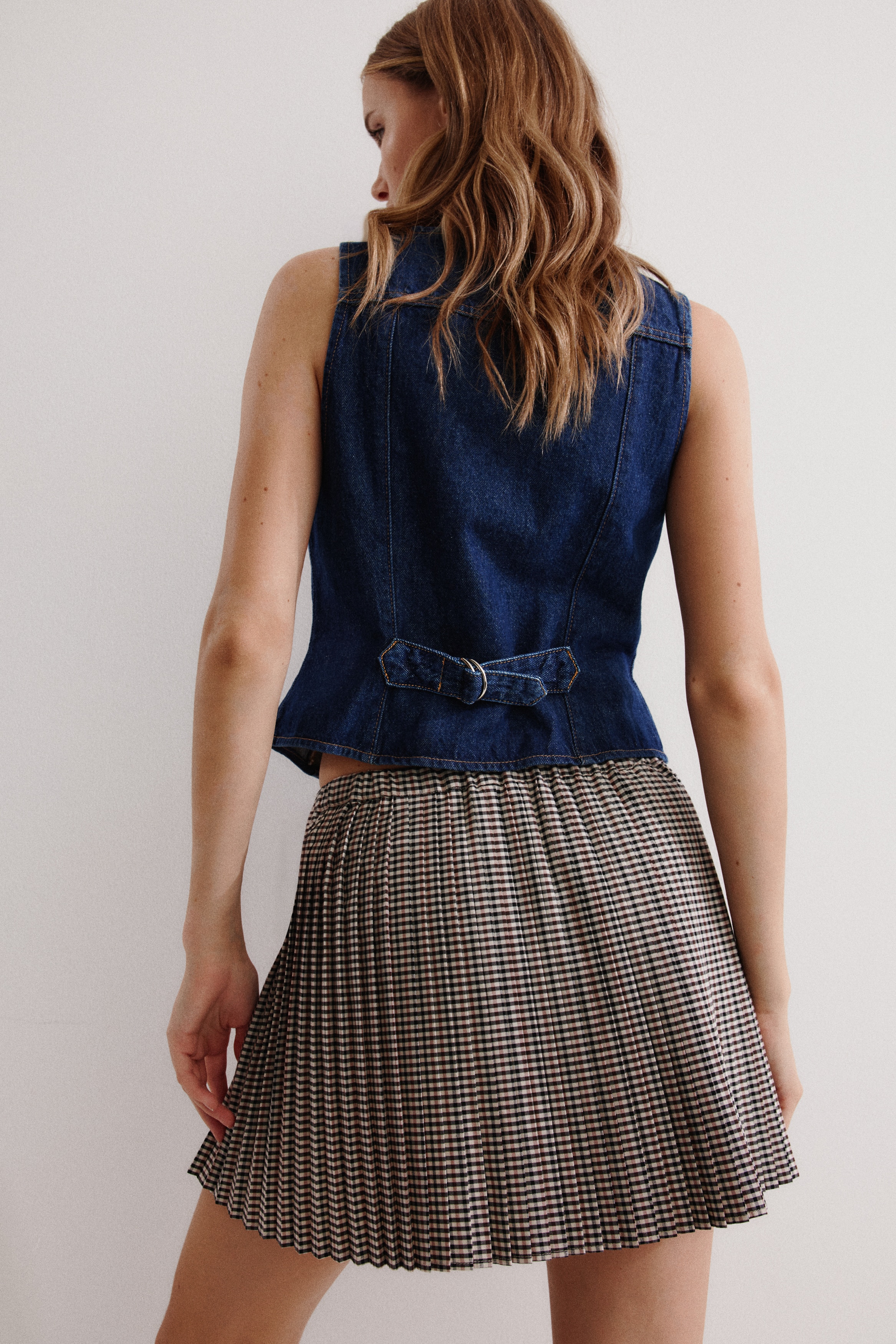 Pleated mini skirt