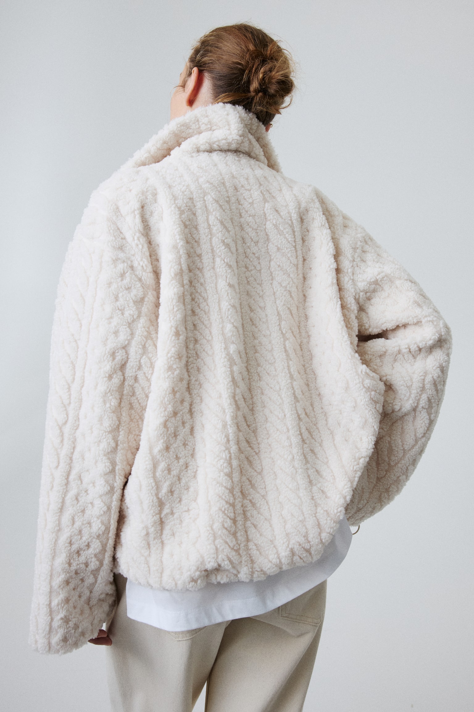Женская куртка H&M Mama Before & After Babywearing Fleece, цвет: Кремовый — фото 4