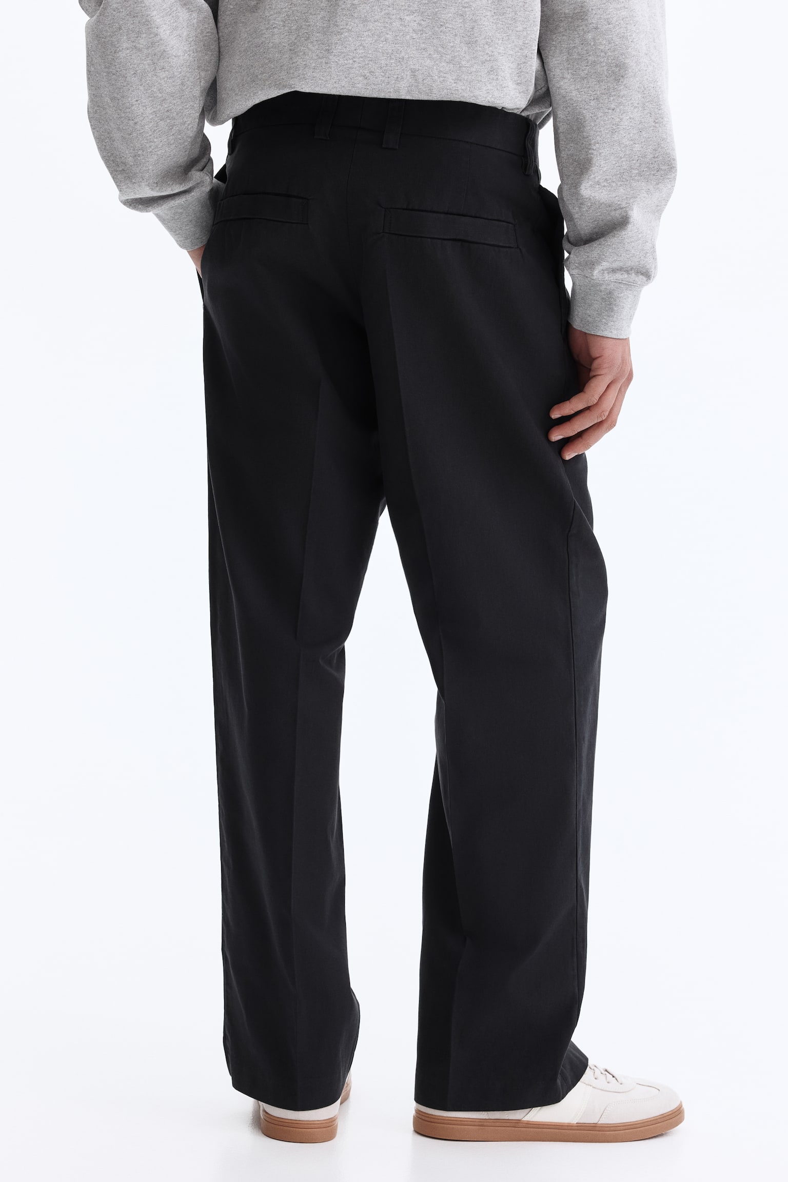 Relaxed Fit Tailored trousers - Black/Dark brown - 3