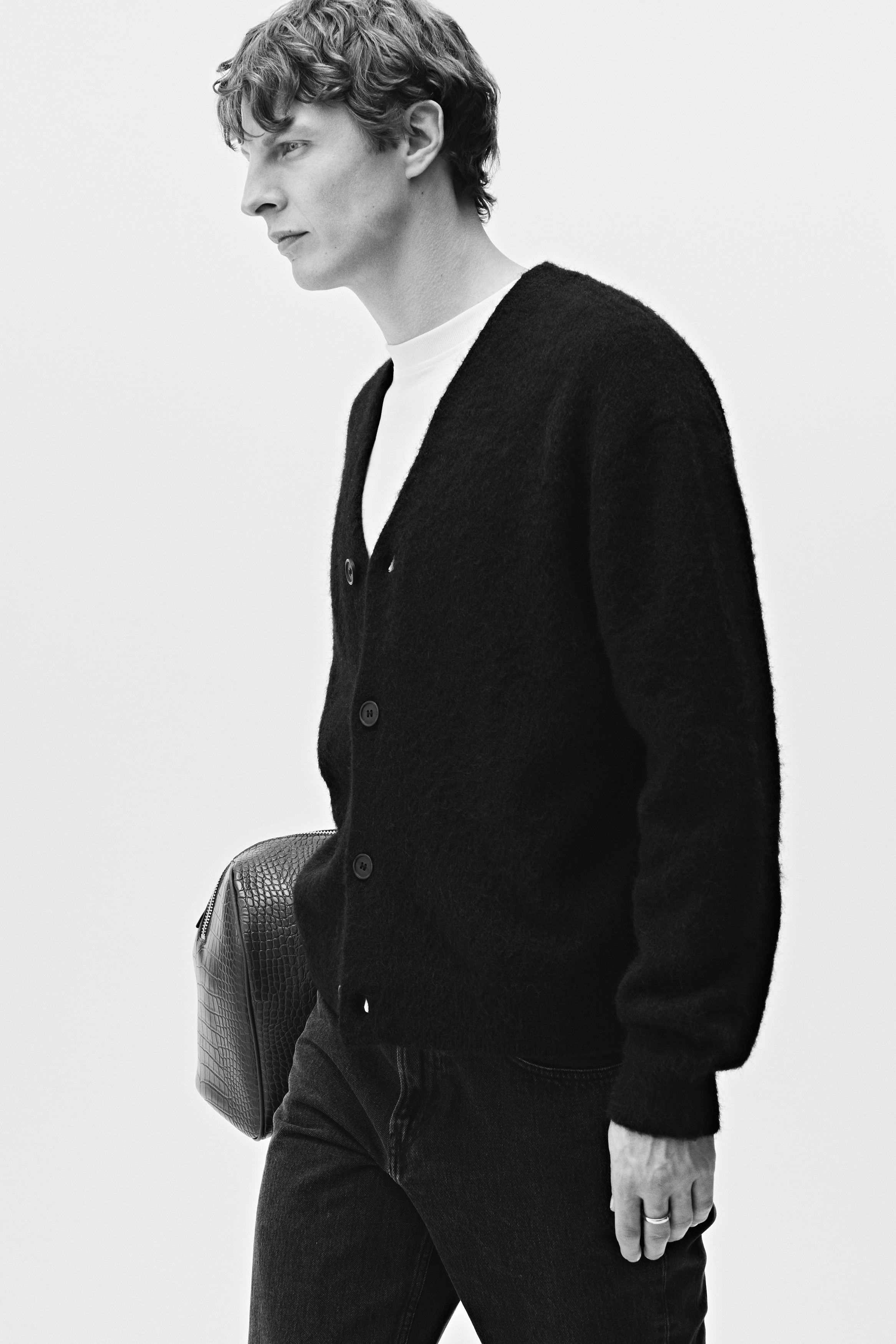 Loose Fit Fuzzy cardigan