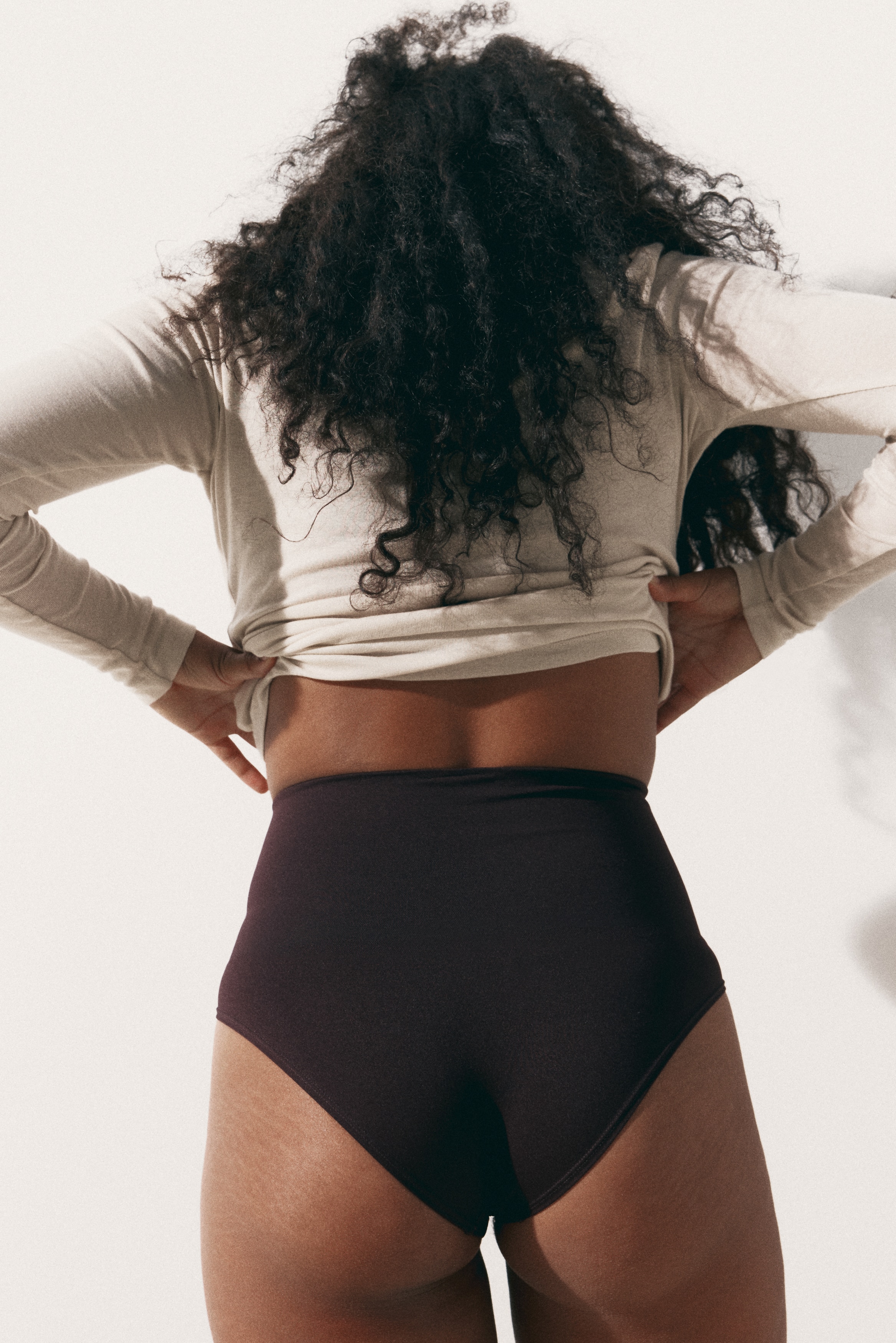2-pack medium shaping briefs