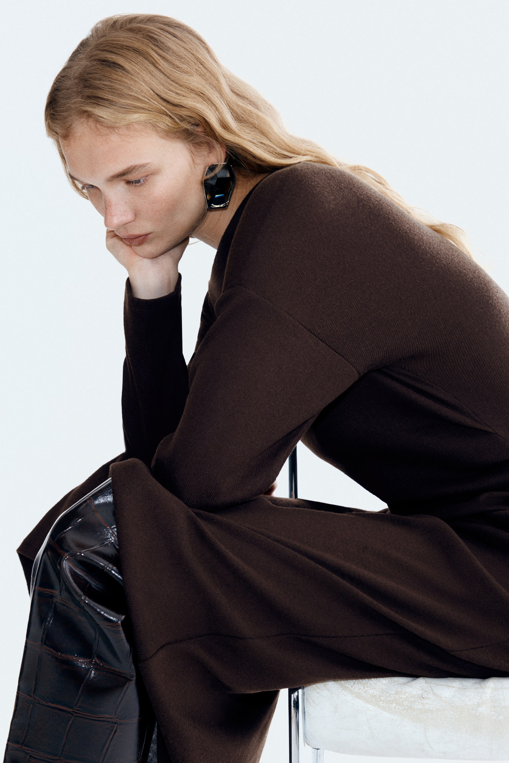 View larger image: One-shoulder jersey dress - Dark brown - Ladies | H&M IN 4