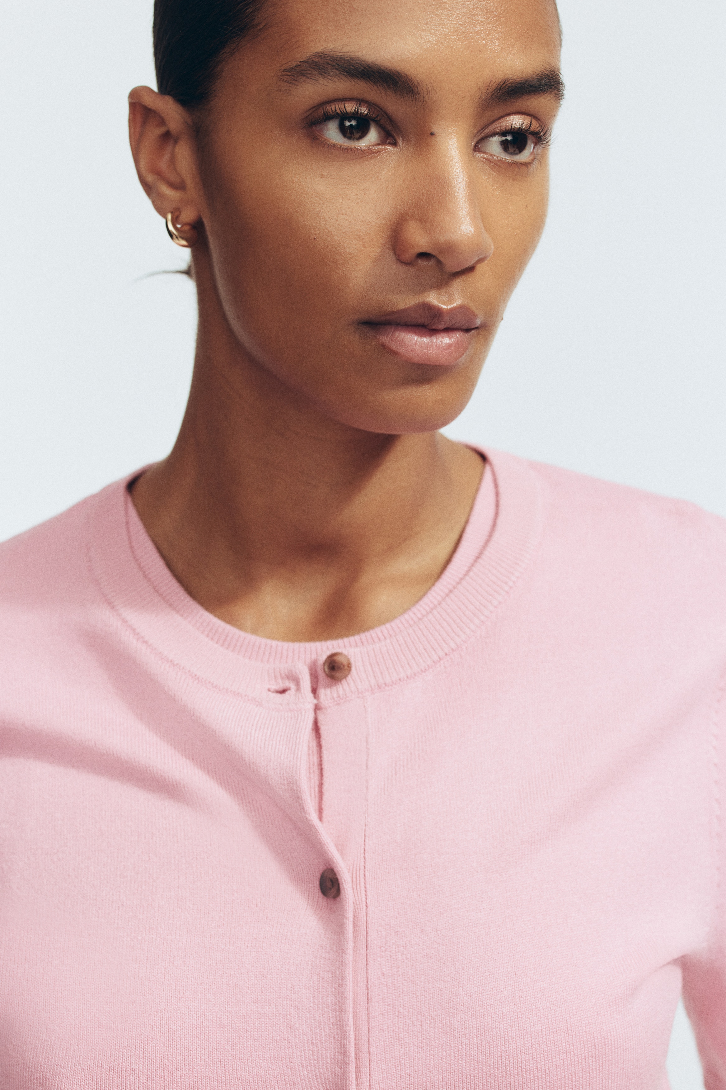 Short-sleeved cardigan