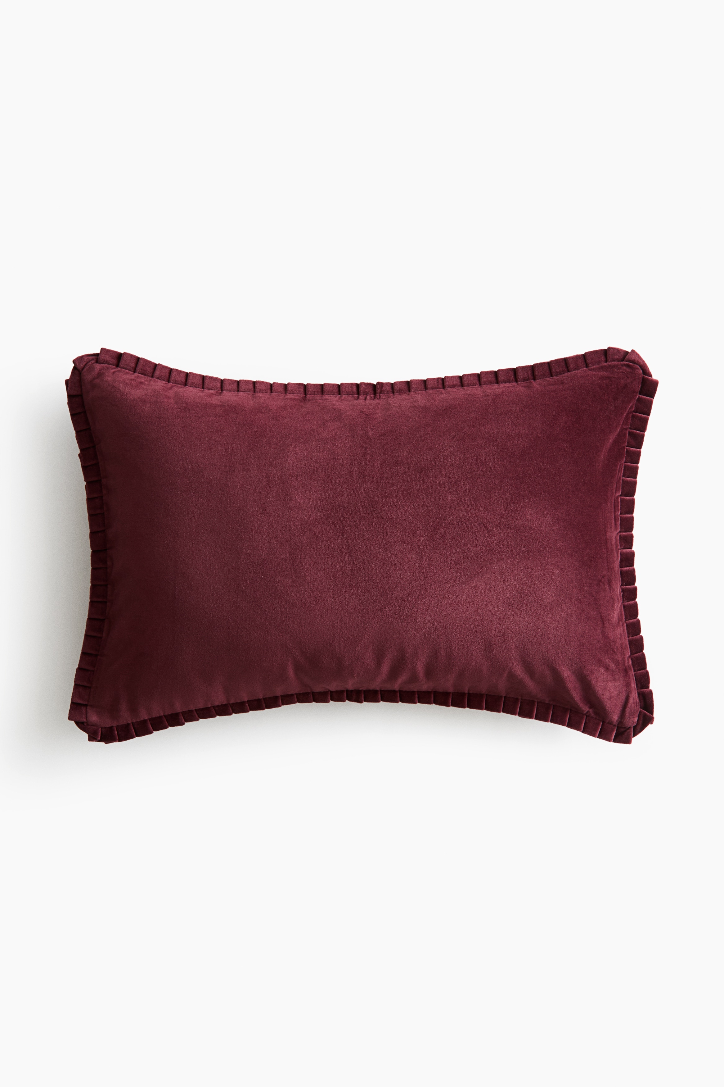 Pleat-detail velvet cushion coverModel