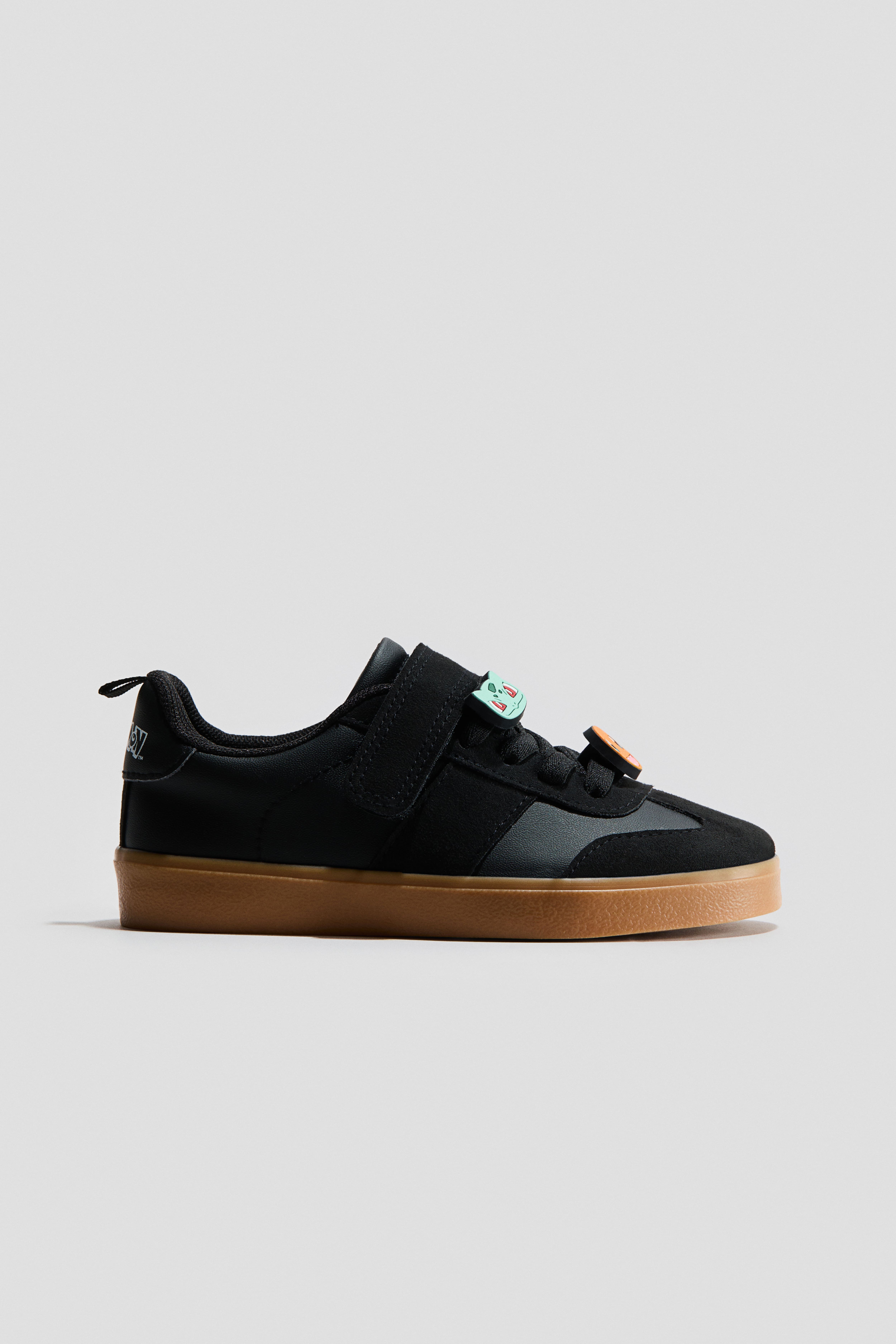 Motif-Detail Sneakers