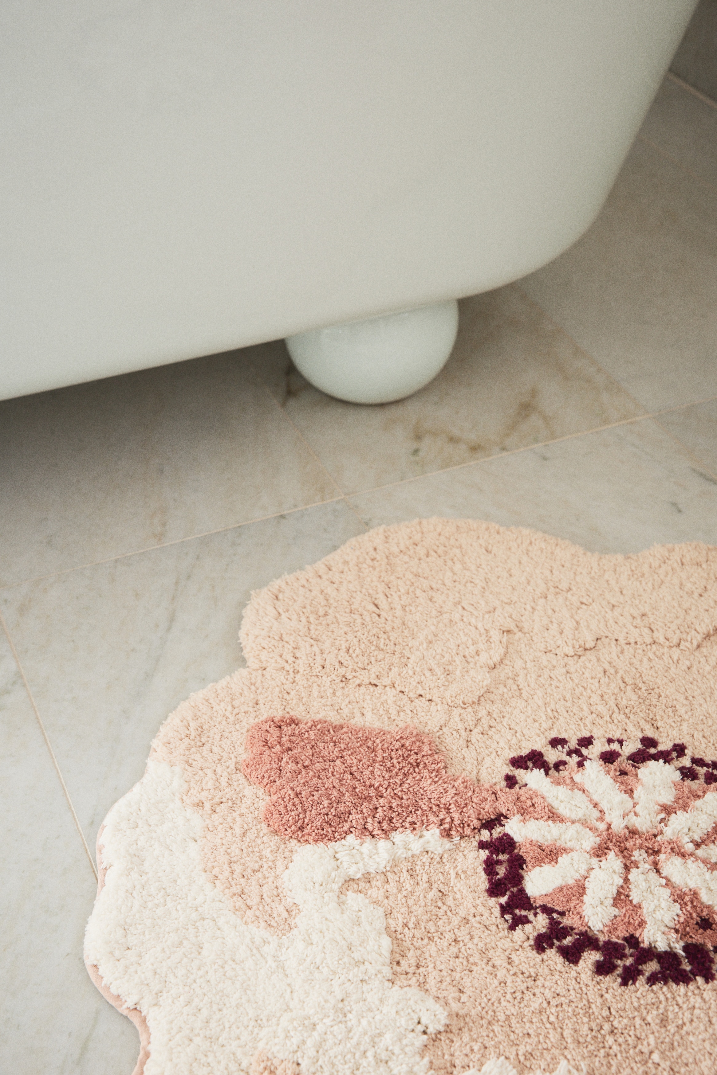 Tapis de bain tufté en forme de fleur - Rose poudré/fleur/Beige clair/fleur