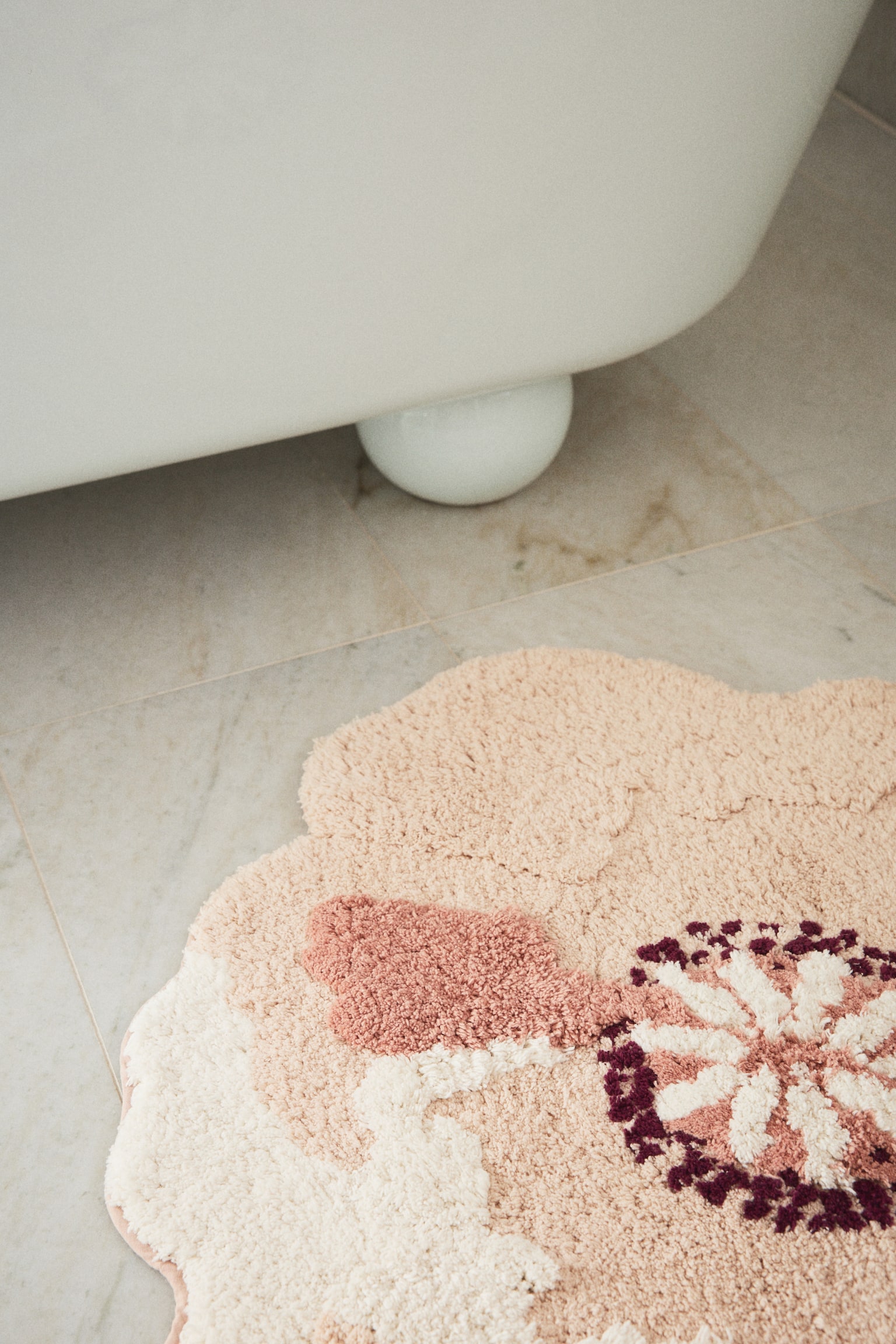 Tufted flower-shaped bath mat - Powder pink/Flower/Light beige/Flower - 1