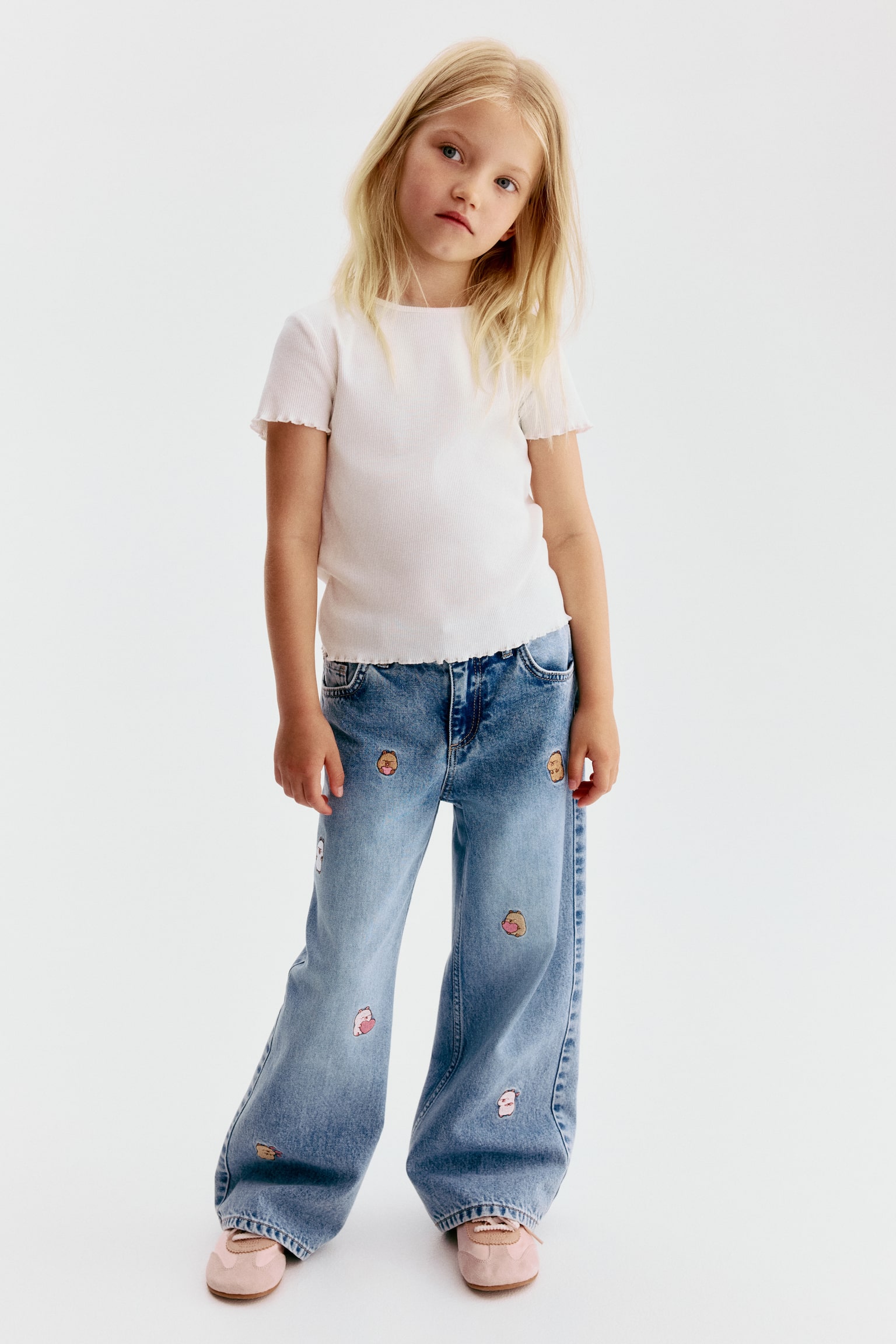 Printed Wide Leg Jeans - Light denim blue/CapyFun/Denim blue/Hello Kitty/Denim blue/Hello Kitty/Denim blue/Hello Kitty/Light denim blue/Lilo & Stitch/Denim blue/Minnie Mouse/Denim blue/Bambi/Pale denim blue/Hello Kitty - 1