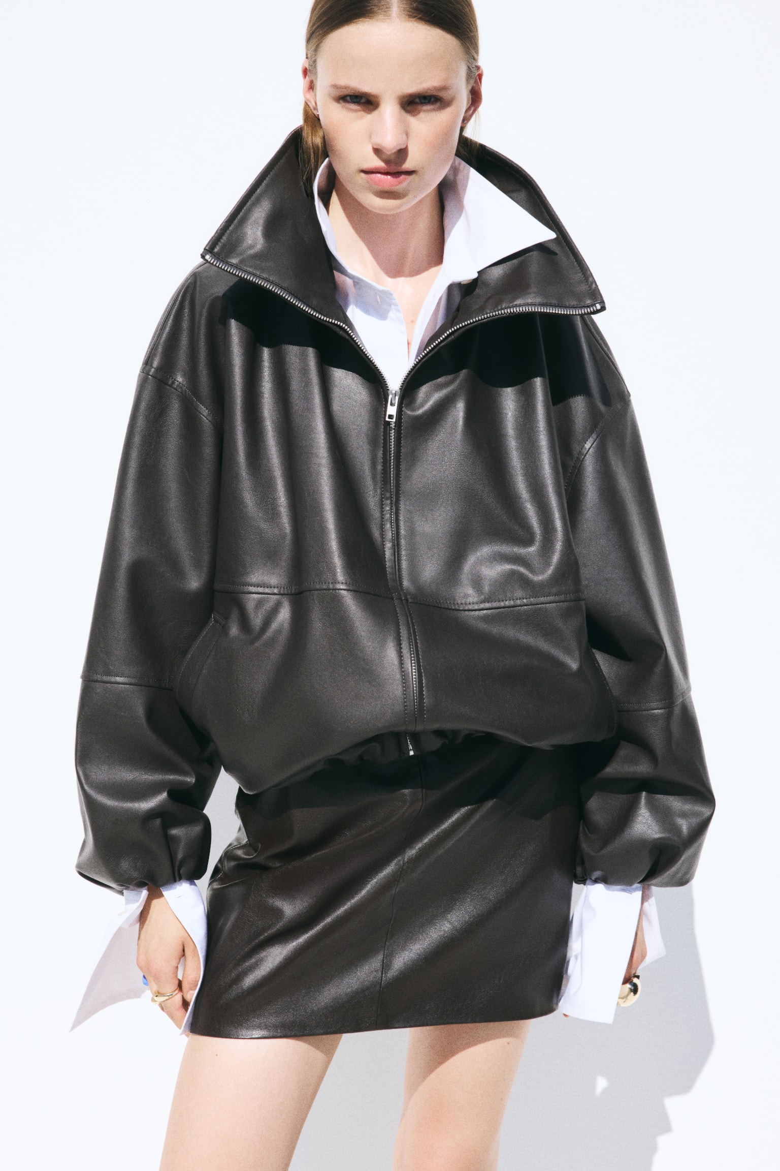 Женская куртка H&M Oversized Jacket, цвет: Тёмный коричневый — фото 4