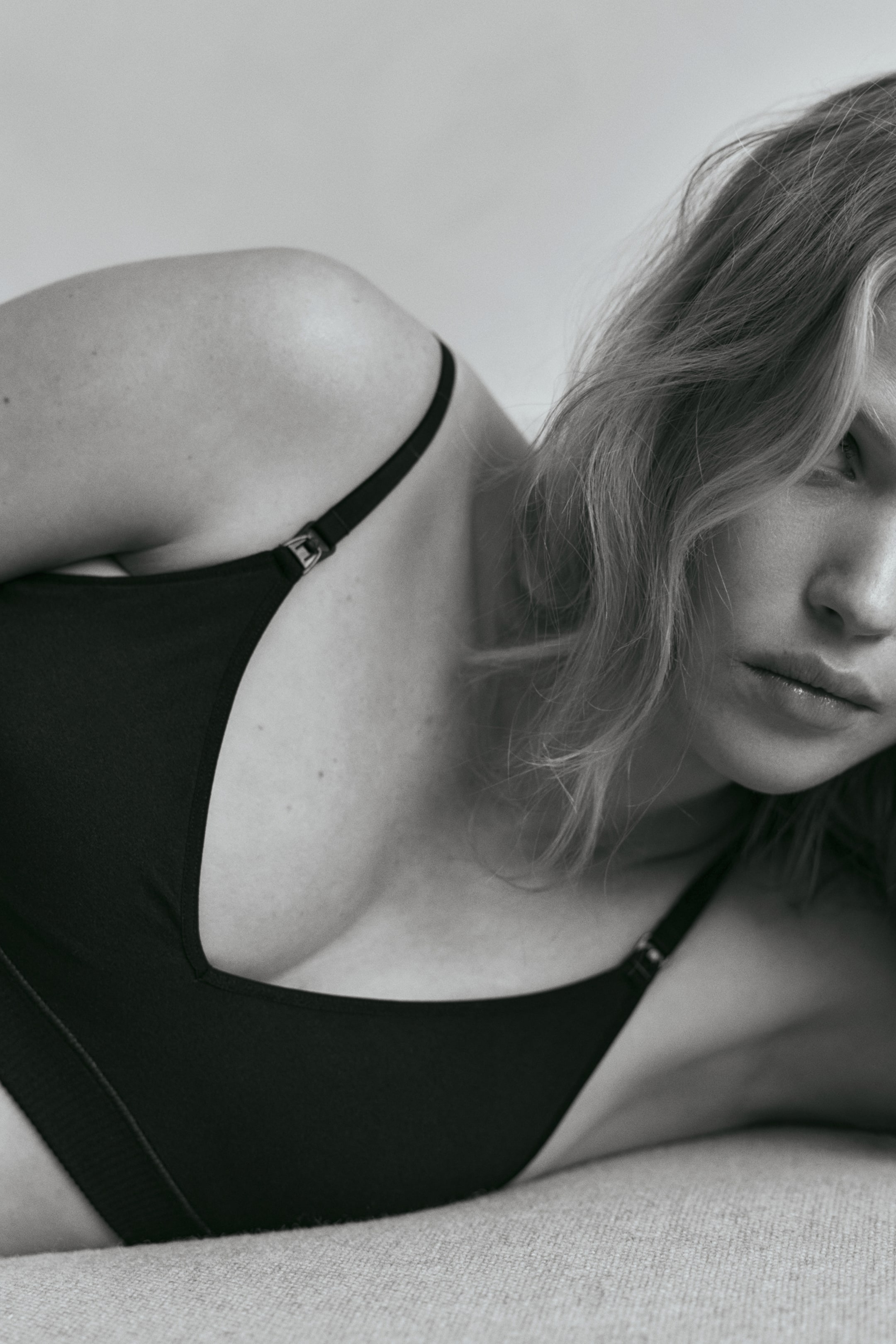 Zobrazit větší obrázek: MAMA Bezešvá podprsenka na kojení 2 kusy - Černá/béžová - ŽENY | H&M CZ 2