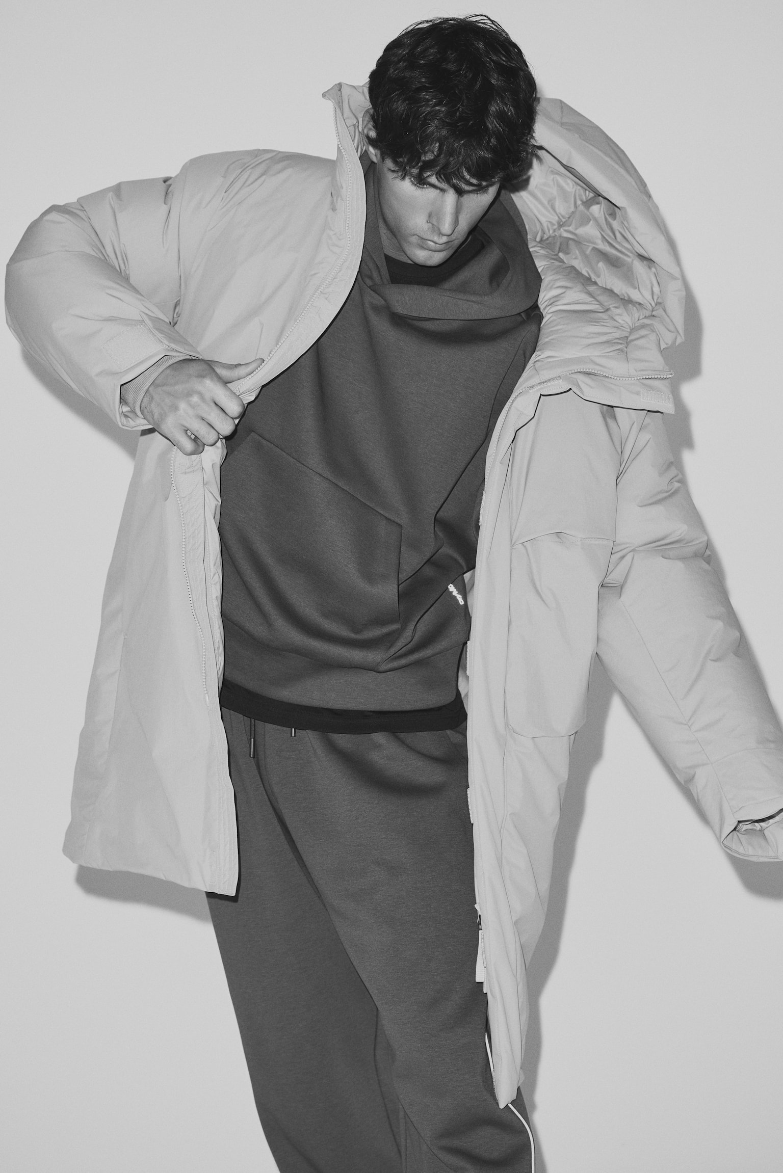 Regular Fit Padded parka with ThermoMove™ - Beige/Black - 4