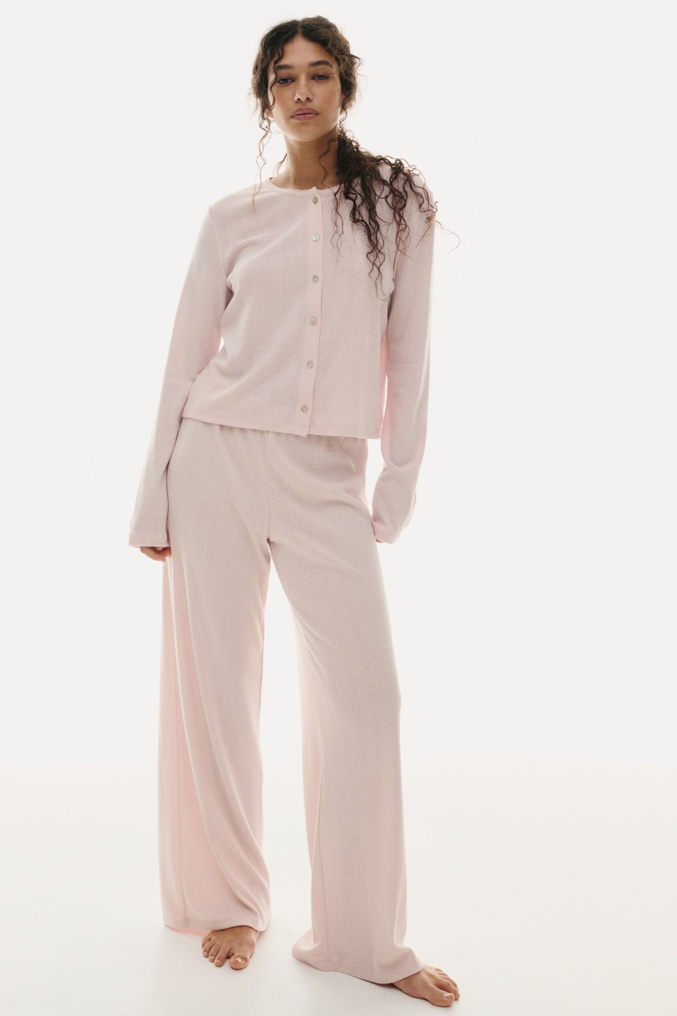 Büyük resmi görüntüle: Delik Desenli Jarse Pijama Takımı - Toz pembe - KADIN | H&M TR 4