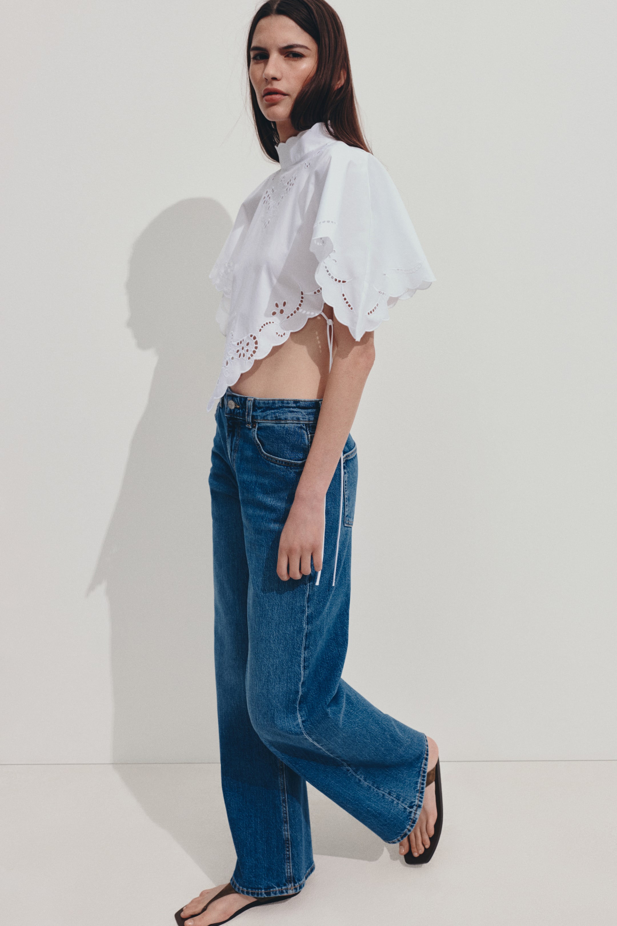Женские топы H&M Cape Top with Eyelet Embroidery — фото 3
